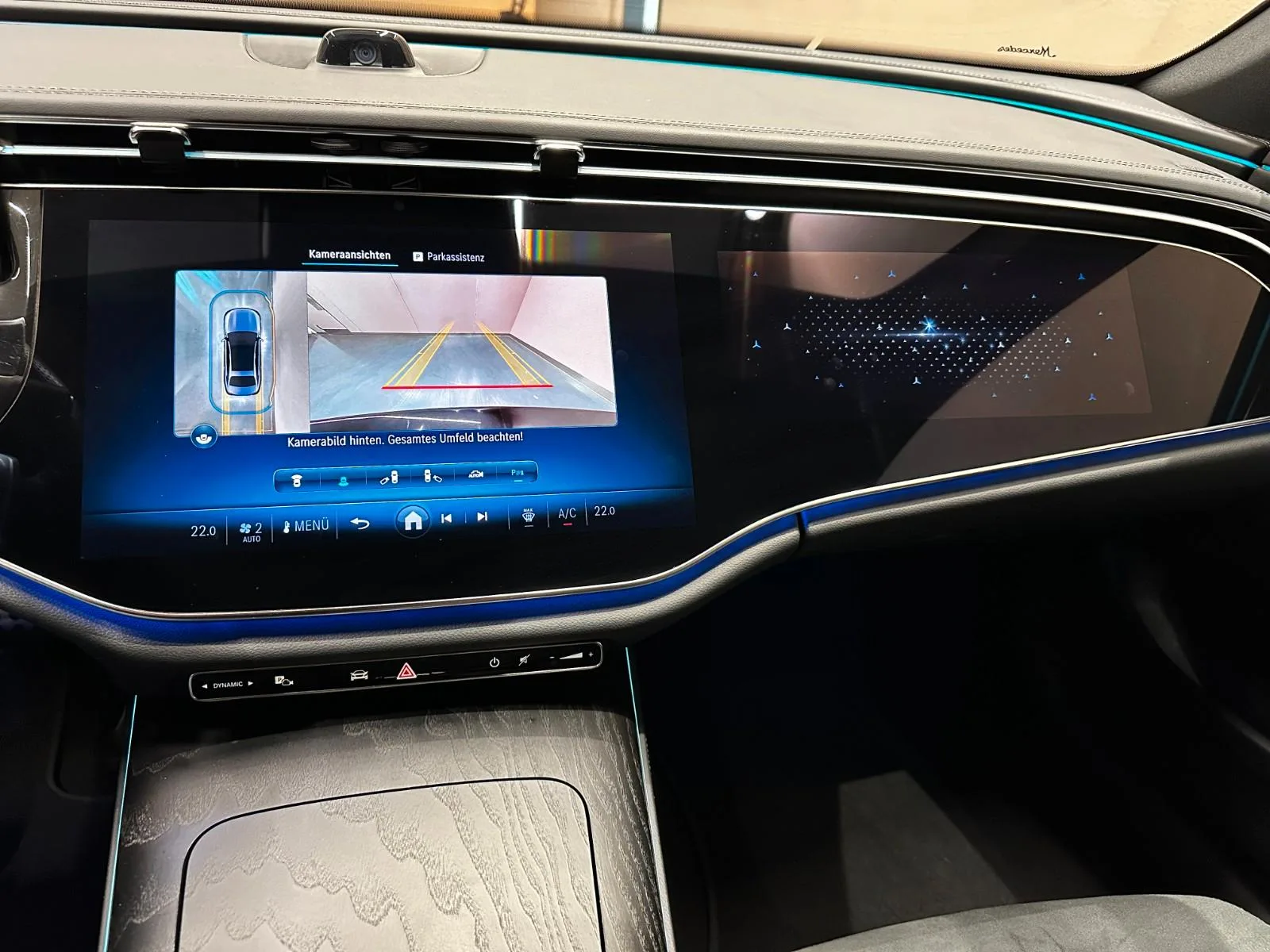 2023 Mercedes-Benz E 220 d AMG Line, Night package, 22/23