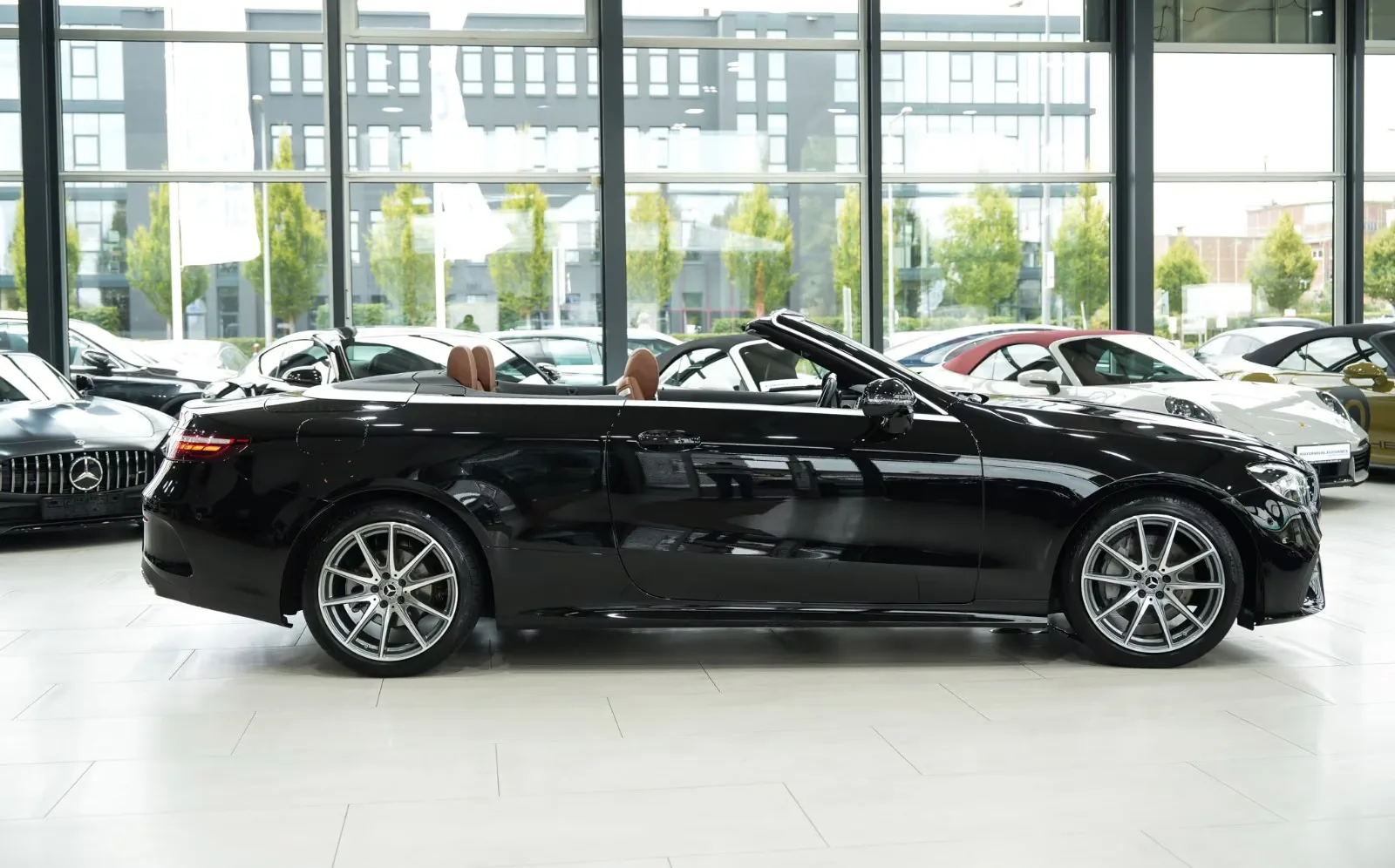 2023 Mercedes-Benz E 220 d Cabriolet, AMG Line, 6/30