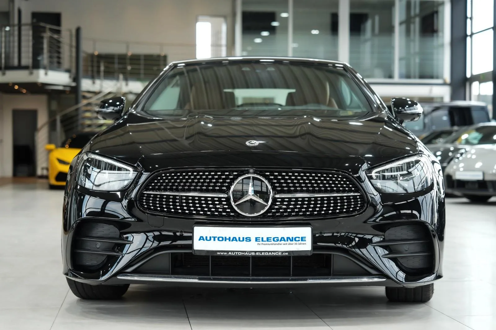 2023 Mercedes-Benz E 220 d Cabriolet, AMG Line, 28/30