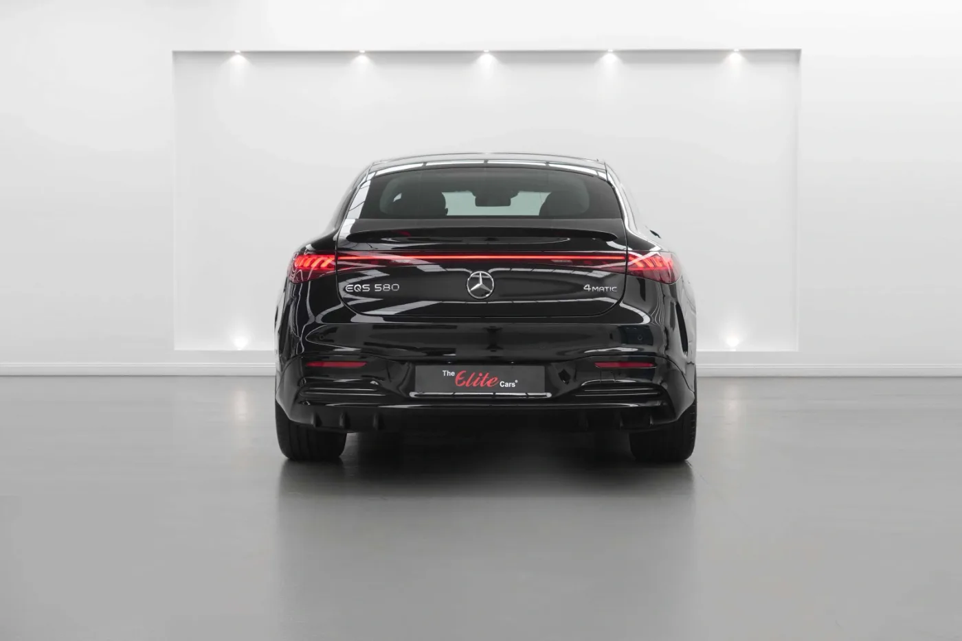 2023 Mercedes-Benz EQS 580 4MATIC angeboten von einem Fachhändler in Dubai, Vereinigte Arabische Emirate, Foto 5 von 10