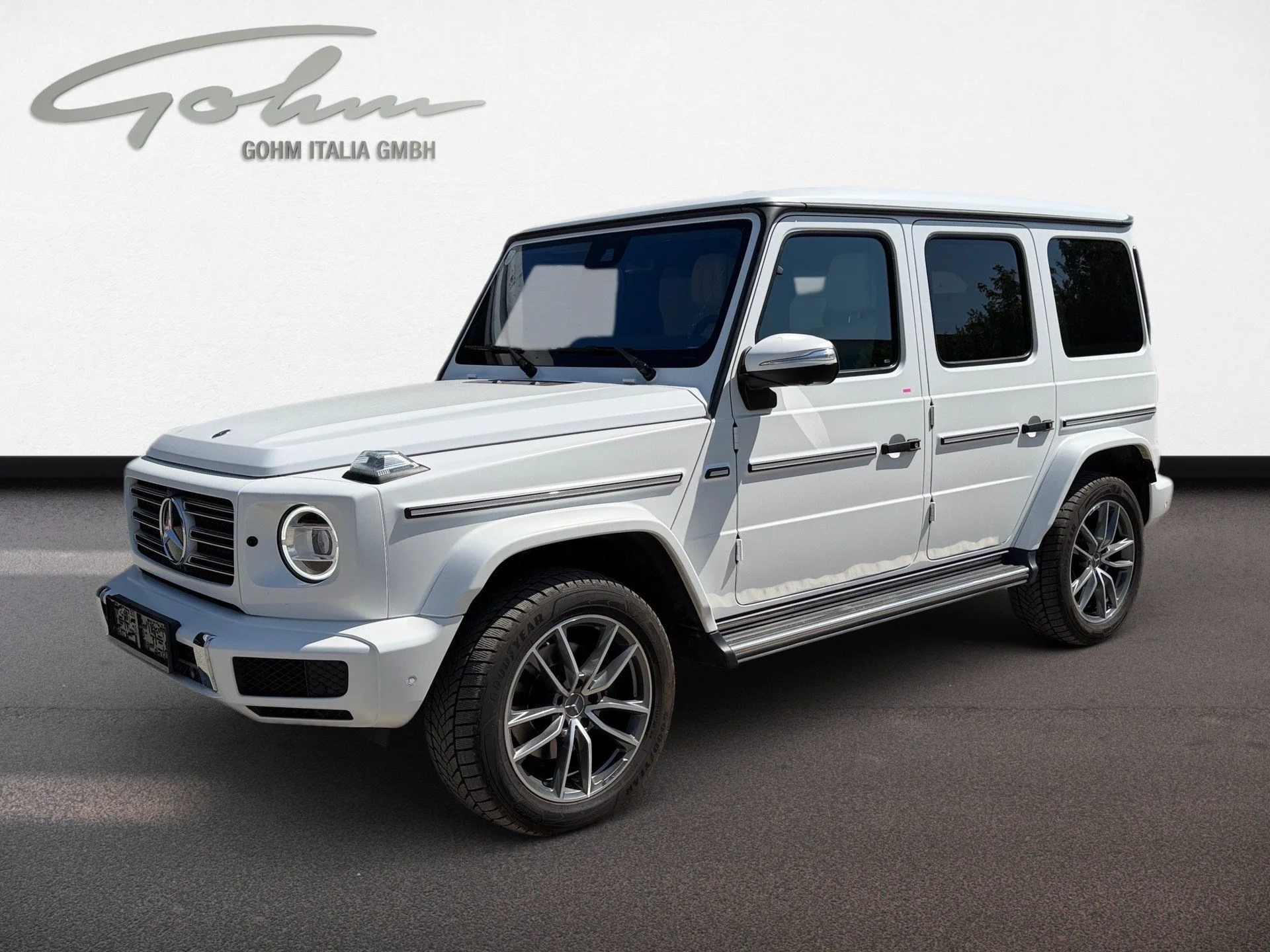 2023 Mercedes-Benz G 400 d offered by a specialist dealer in Singen, Germany, main photo