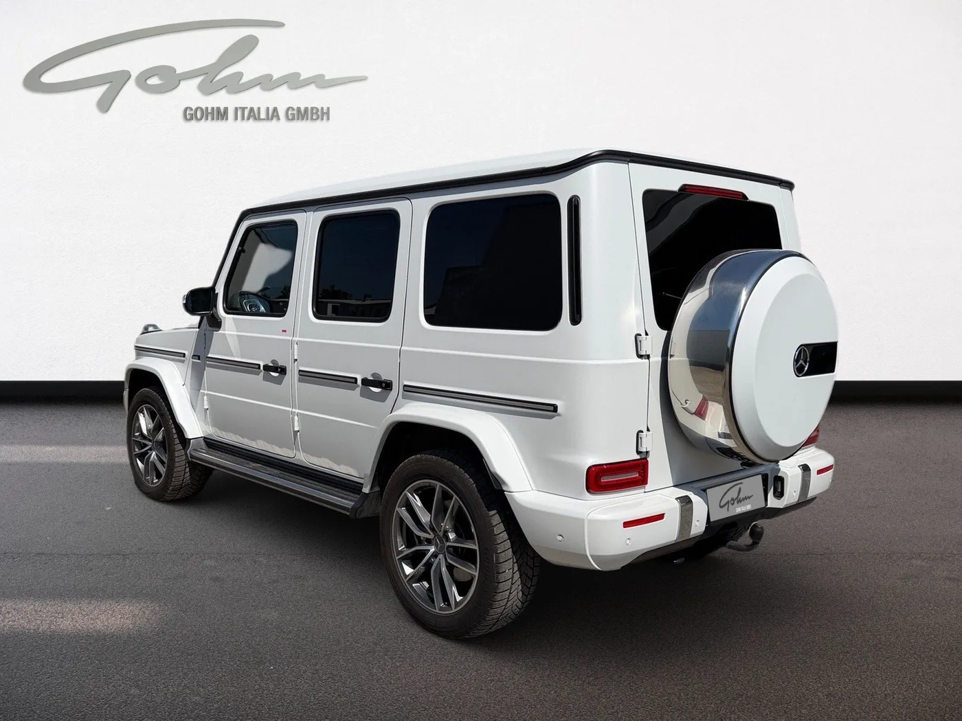 2023 Mercedes-Benz G 400 d offered by a specialist dealer in Singen, Germany, photo 8 of 15