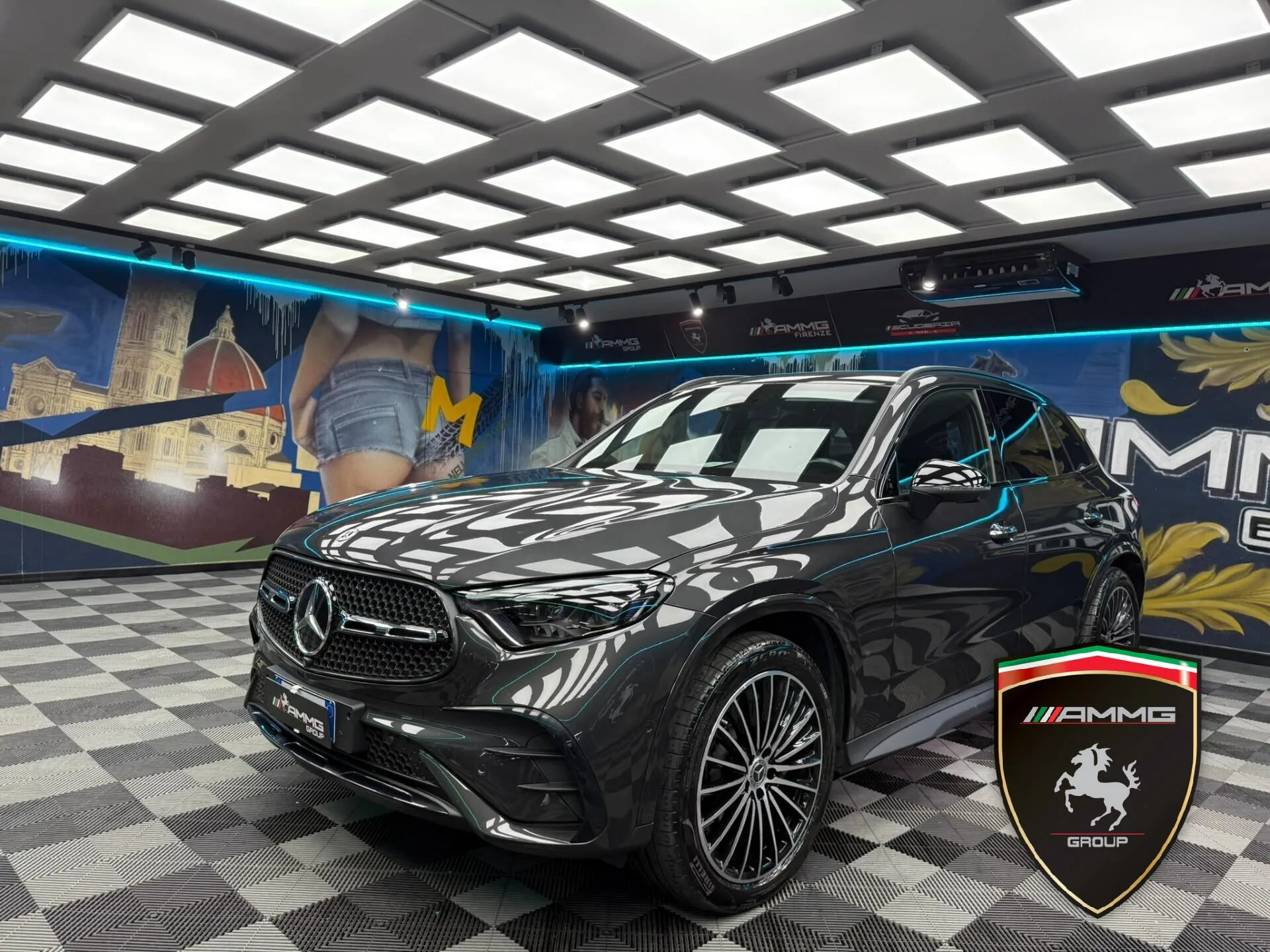 2023 Mercedes-Benz GLC 220 d 4MATIC offered by a specialist dealer in Calenzano, Italy, main photo