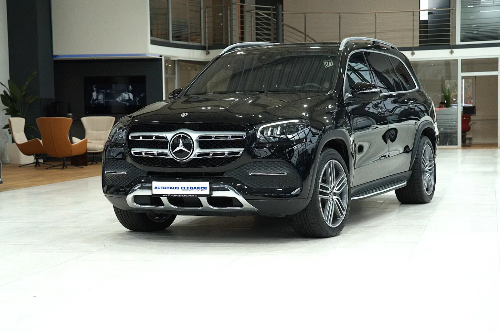 2023 Mercedes-Benz GLS 580 angeboten von einem Fachhändler in Köln, Deutschland, Hauptfoto