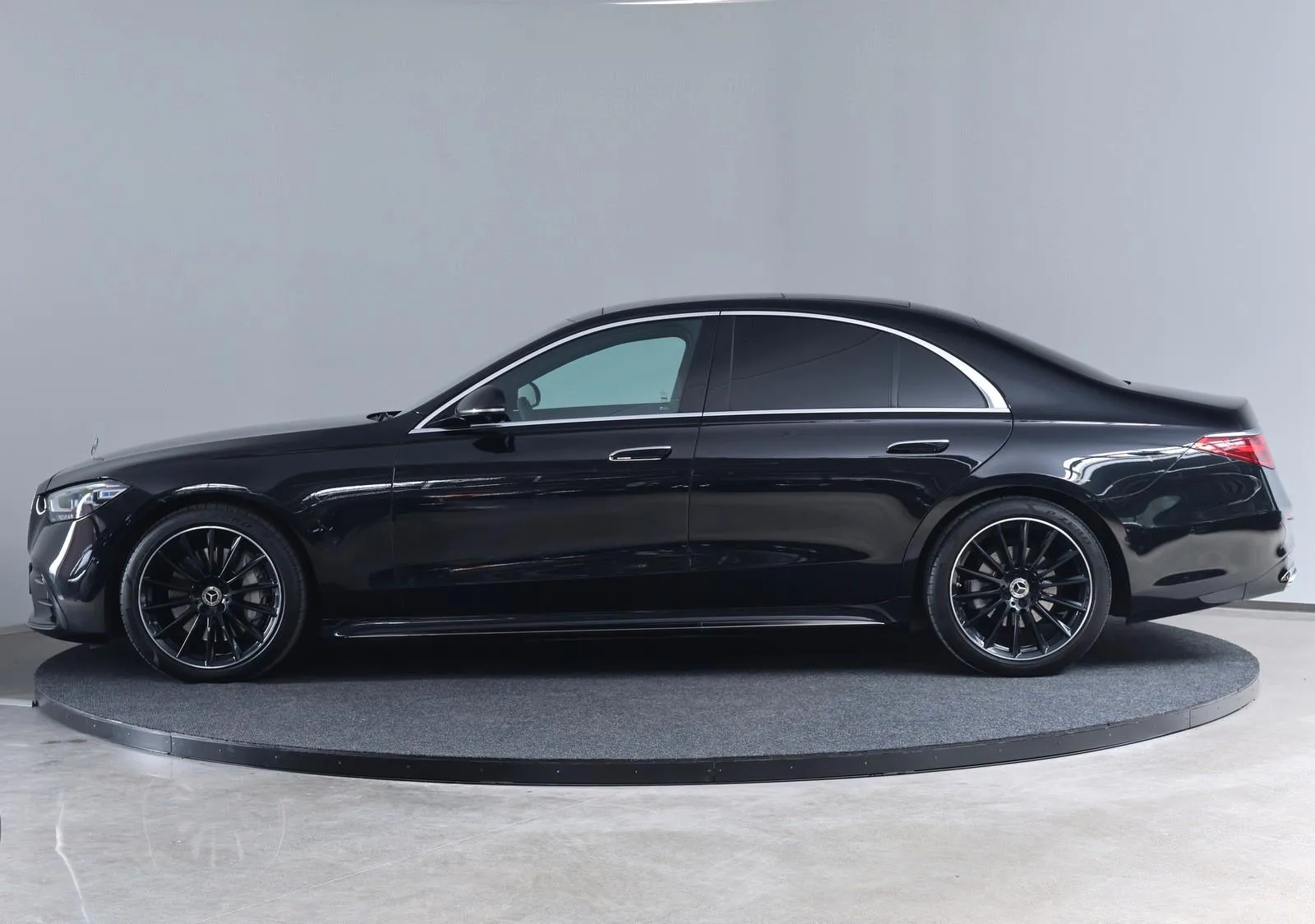 2023 Mercedes-Benz S 350 d 4MATIC, AMG Line, 5/28