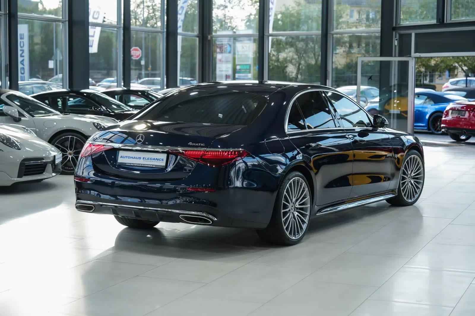 2023 Mercedes-Benz S 500 4MATIC, AMG Line, 2/30