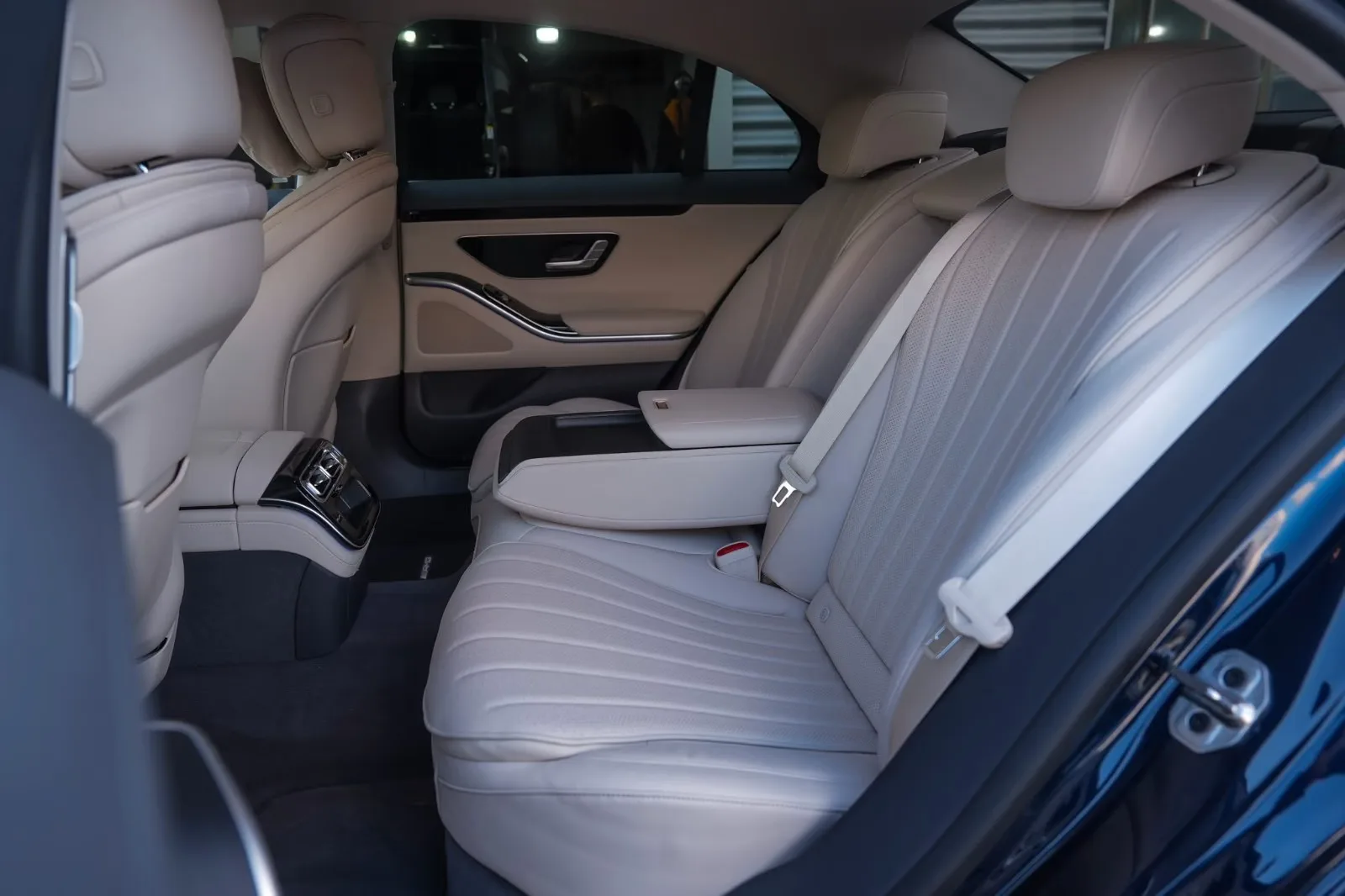 2023 Mercedes-Benz S 500 4MATIC, AMG Line, 15/30