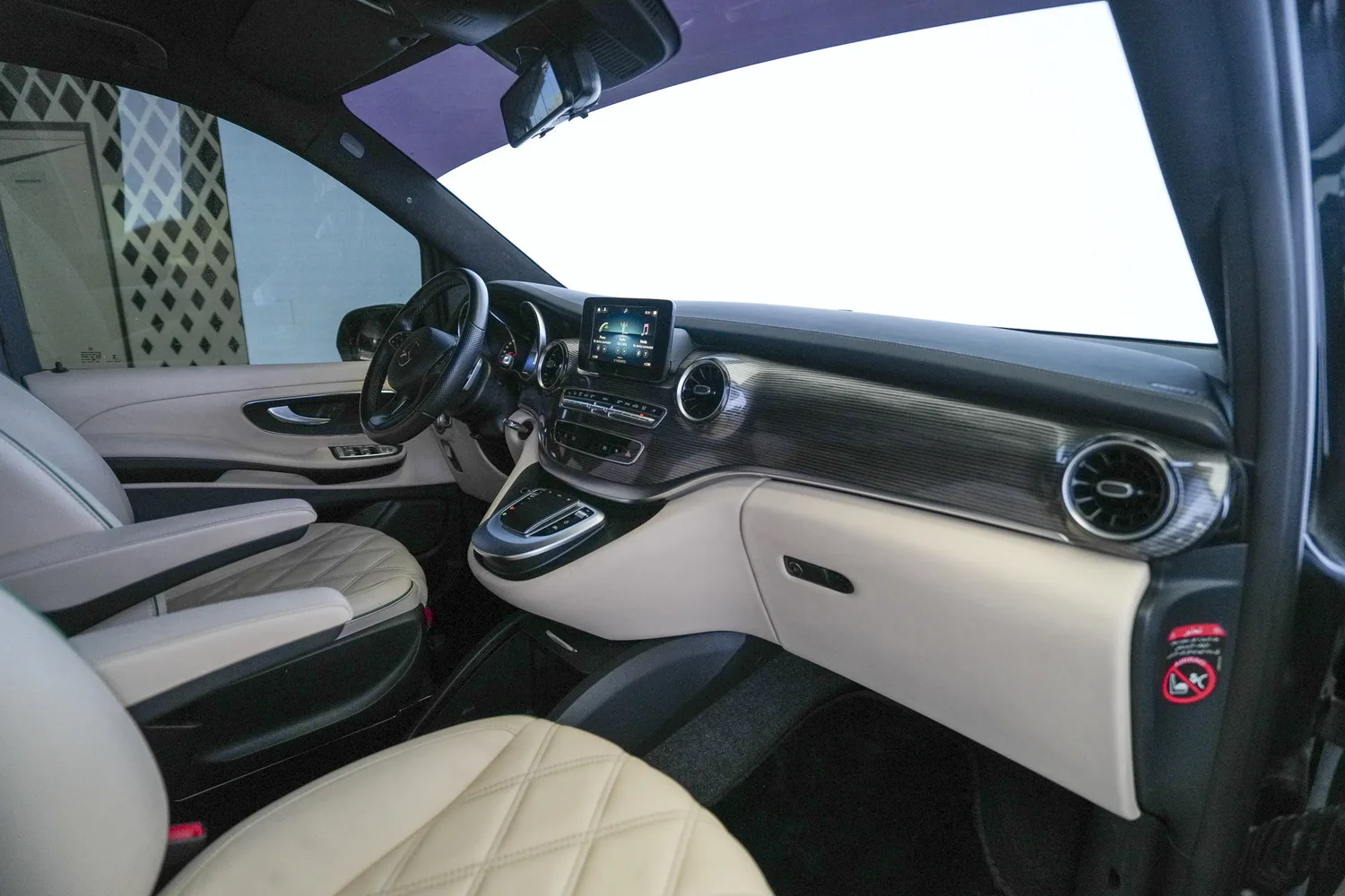 2023 Mercedes-Benz V 250 VIP, 11/17
