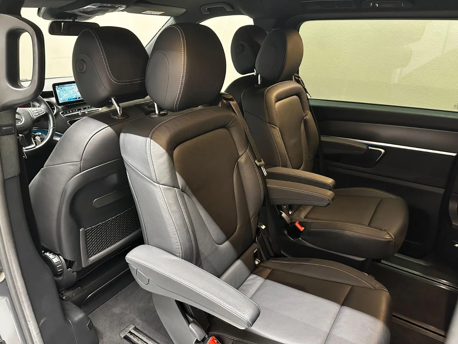 2023 Mercedes-Benz V 300 d 4MATIC, long, AMG Line, 14/27