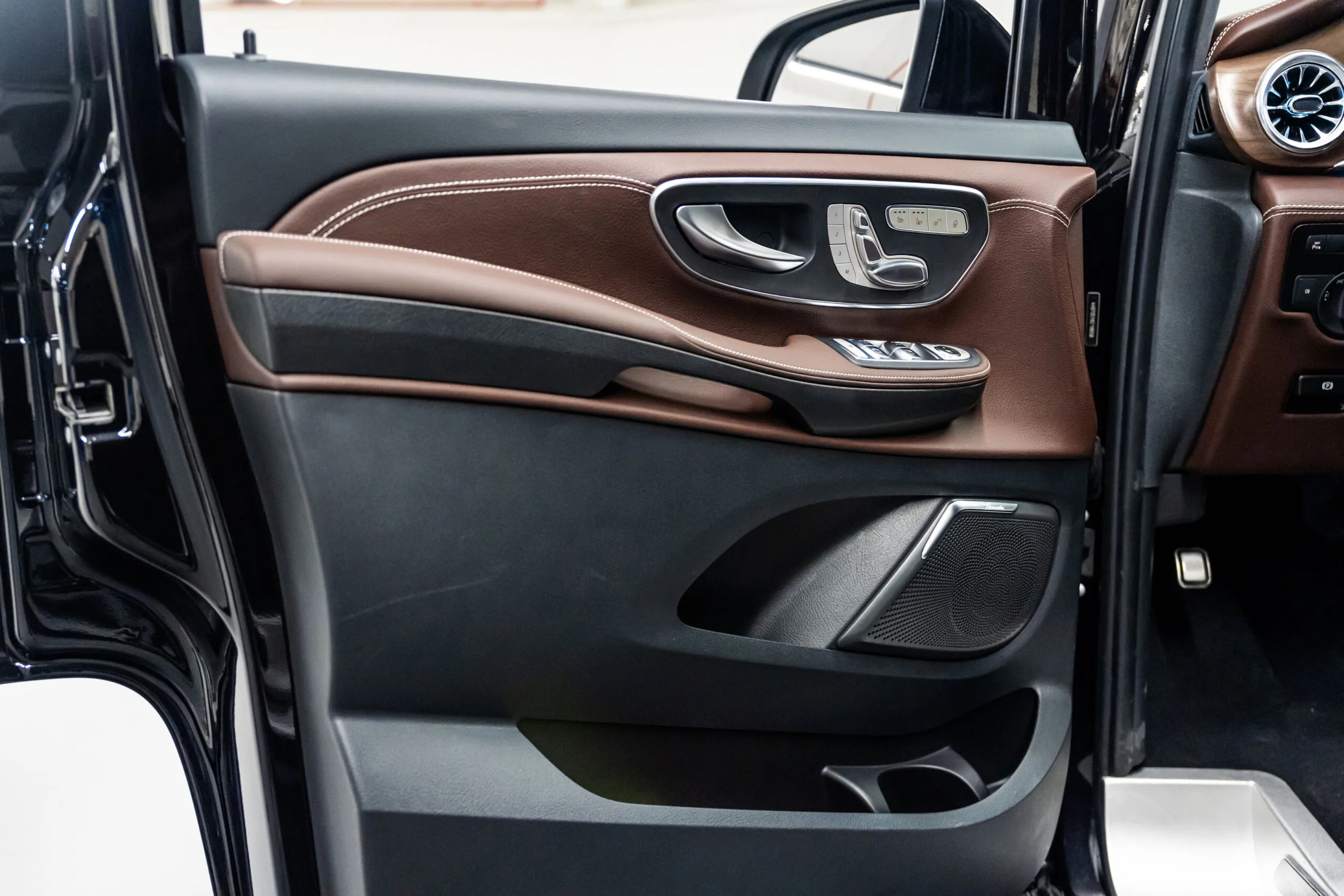 2023 Mercedes-Benz V-Class Long, 22/22