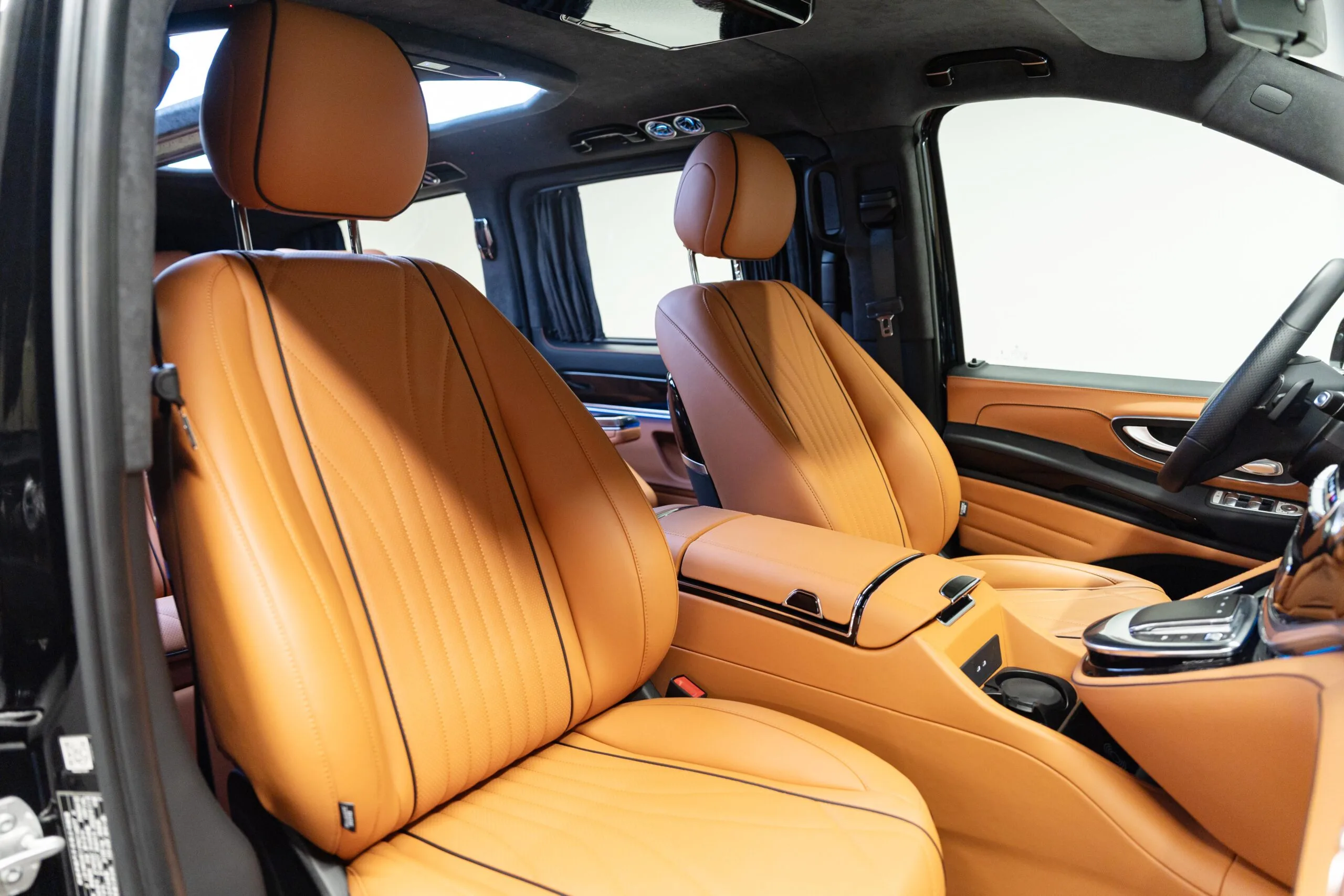 2023 Mercedes-Benz V-Class Long, 7/24