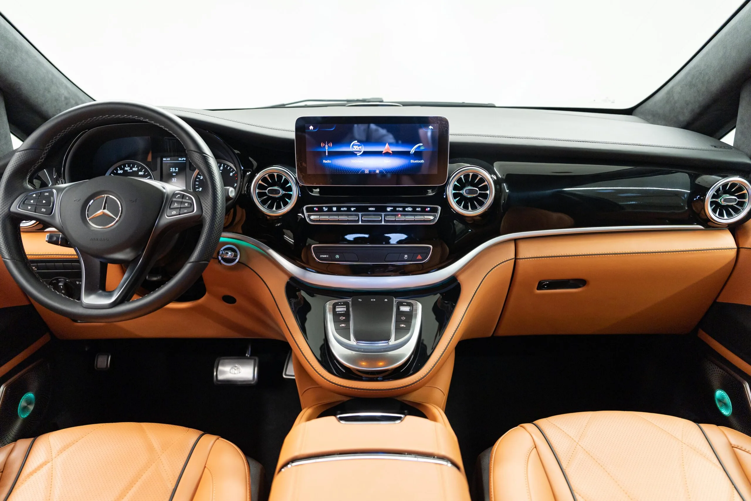 2023 Mercedes-Benz V-Class Long, 15/24