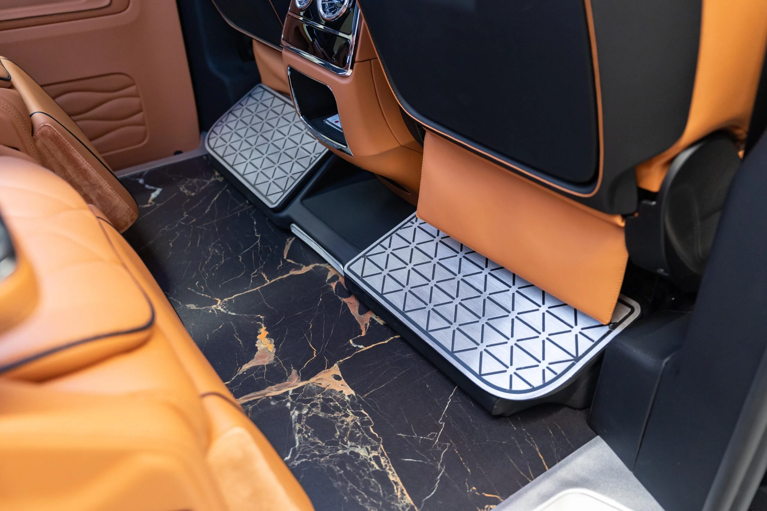 2023 Mercedes-Benz V-Class Long, 18/24