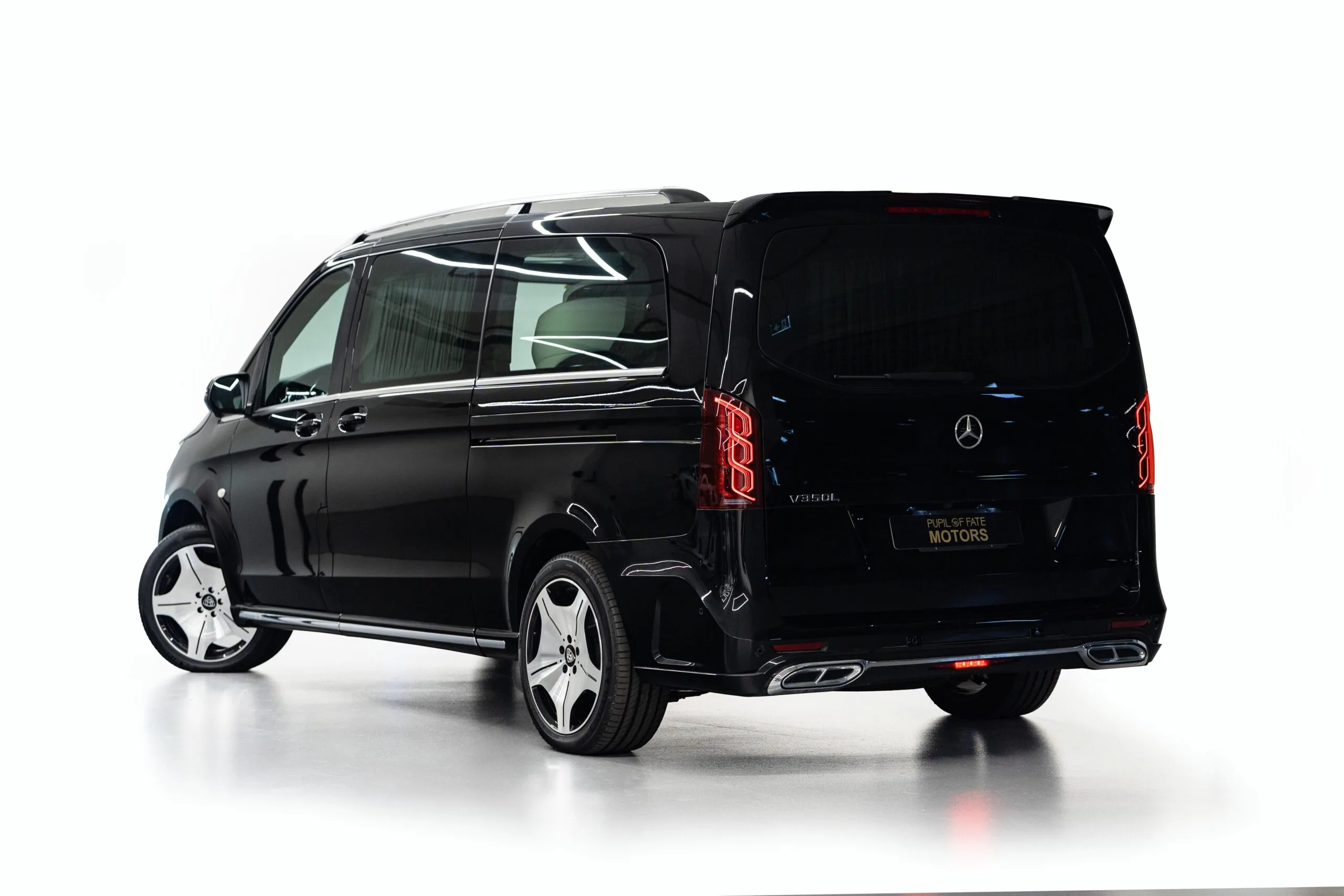 2023 Mercedes-Benz V-Class Long, 6/24