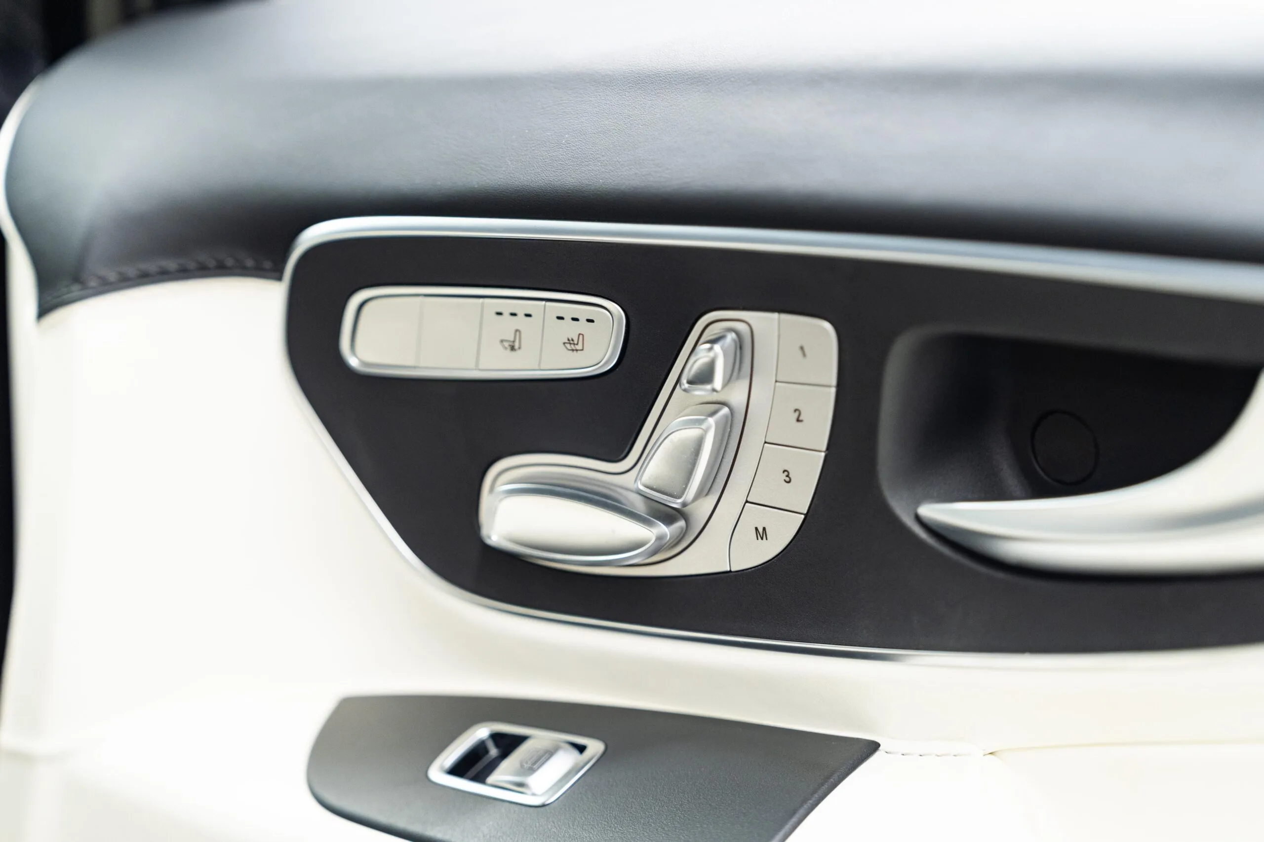 2023 Mercedes-Benz V-Class Long, 18/24