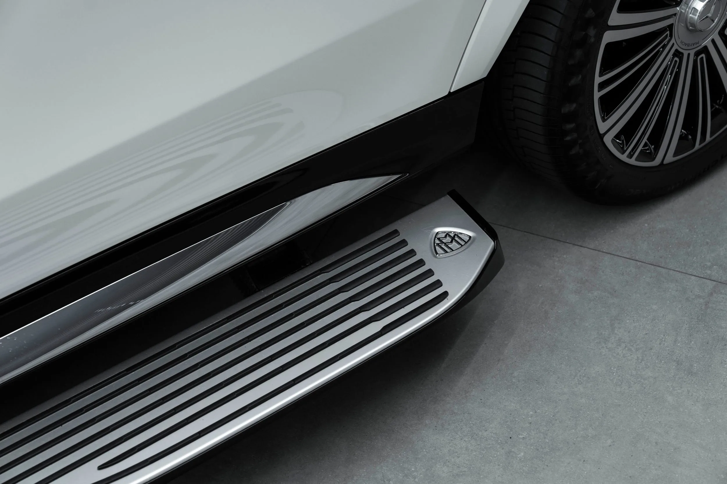 2023 Mercedes-Maybach GLS 600, 7/30