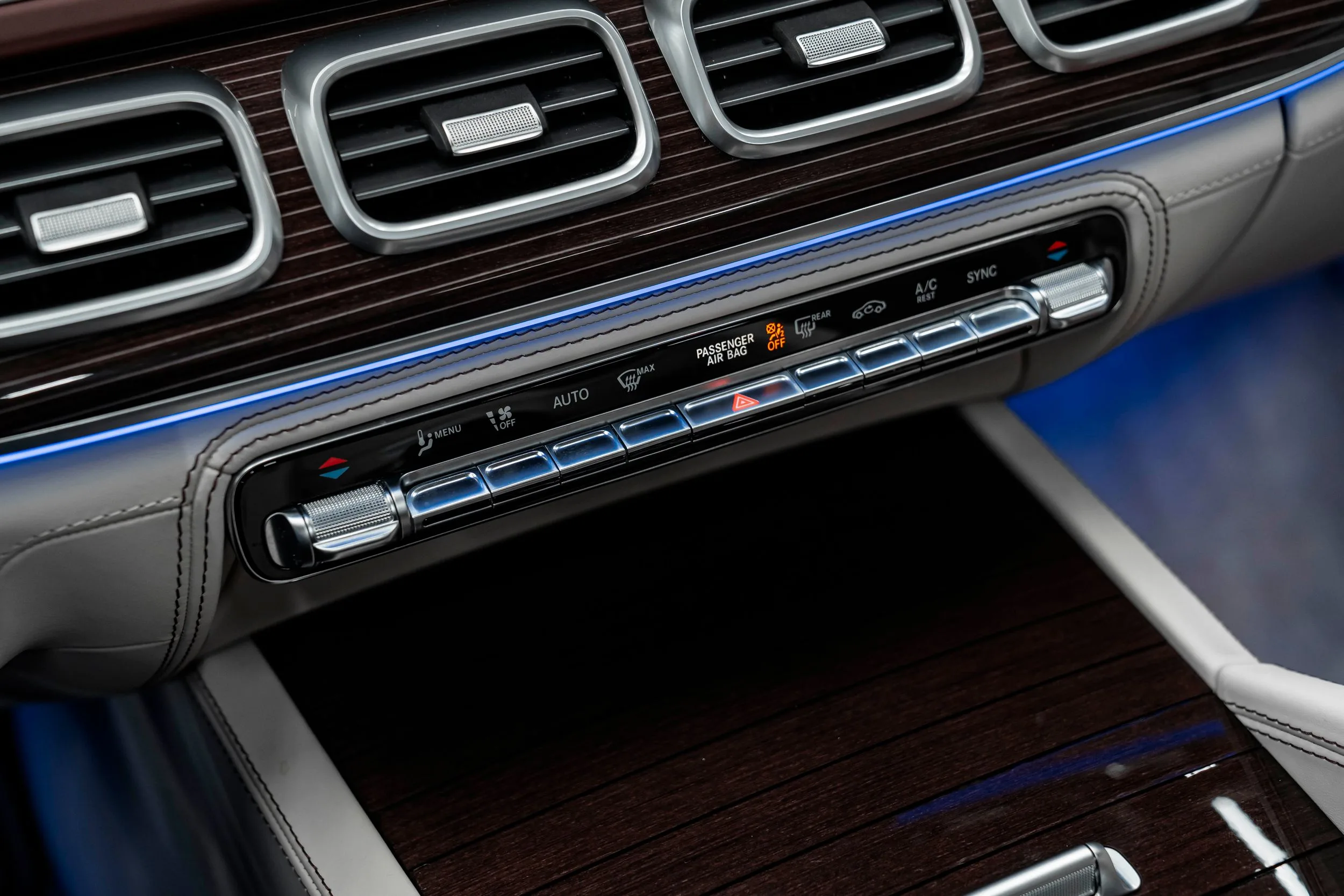 2023 Mercedes-Maybach GLS 600, 15/30