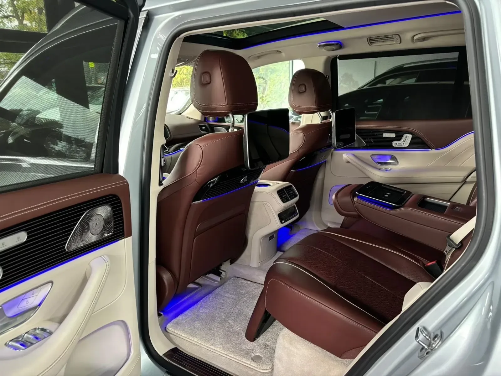 2023 Mercedes-Maybach GLS 600 4MATIC, 5/26