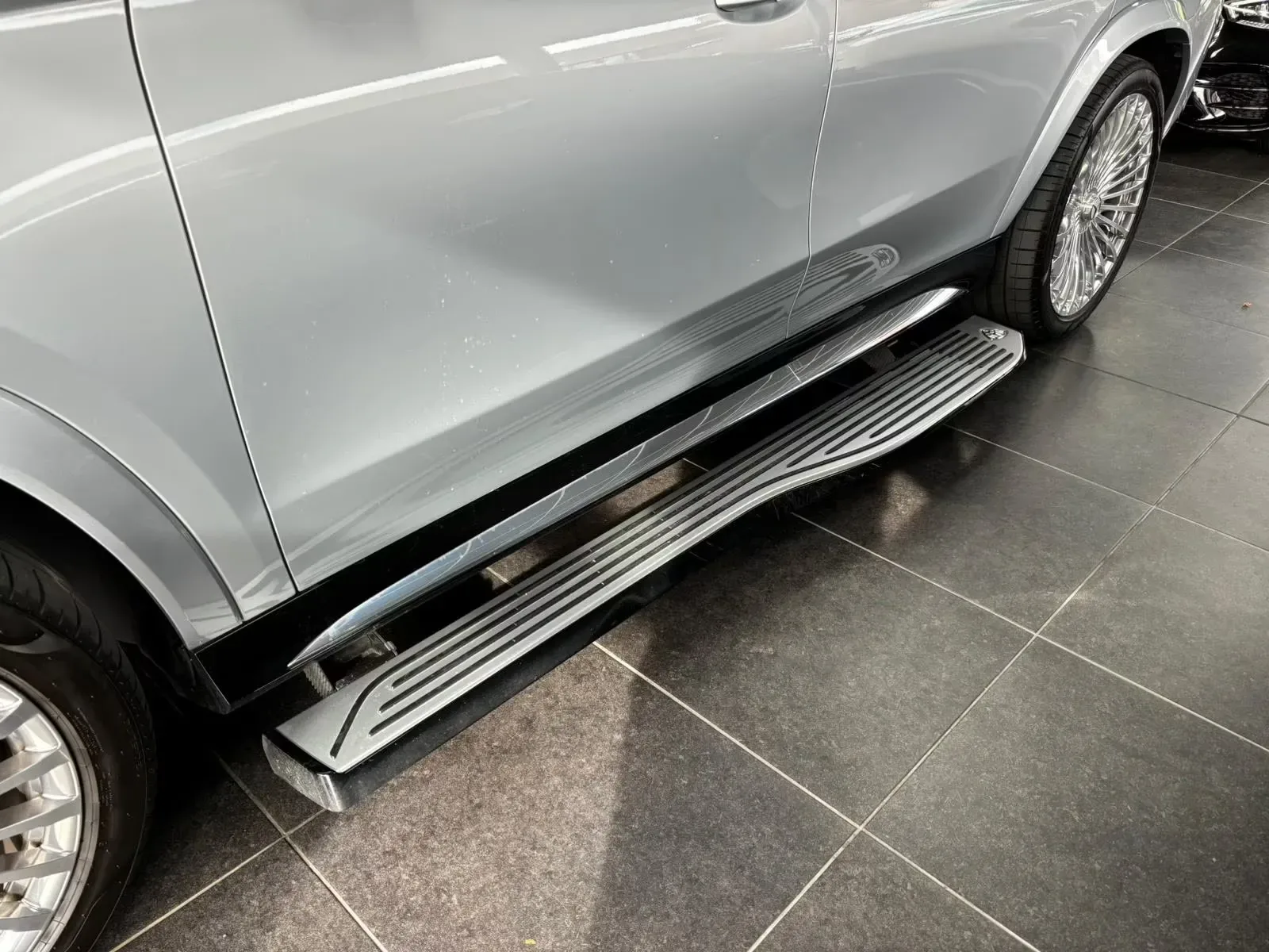 2023 Mercedes-Maybach GLS 600 4MATIC, 10/26