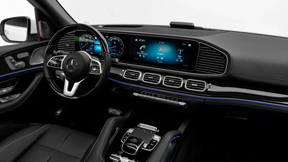 2023 Mercedes-Maybach GLS 600 offered by a specialist dealer in Dubai, United Arab Emirates, photo 13 of 25