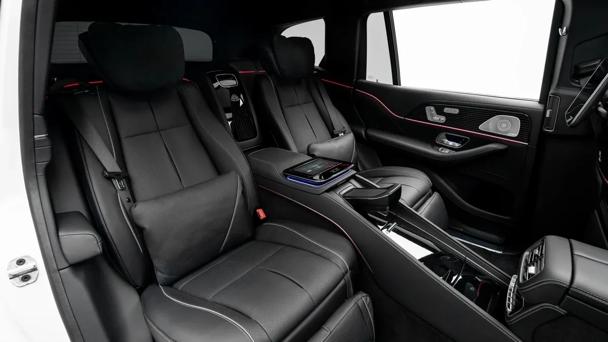 2023 Mercedes-Maybach GLS 600 offered by a specialist dealer in Dubai, United Arab Emirates, photo 21 of 25