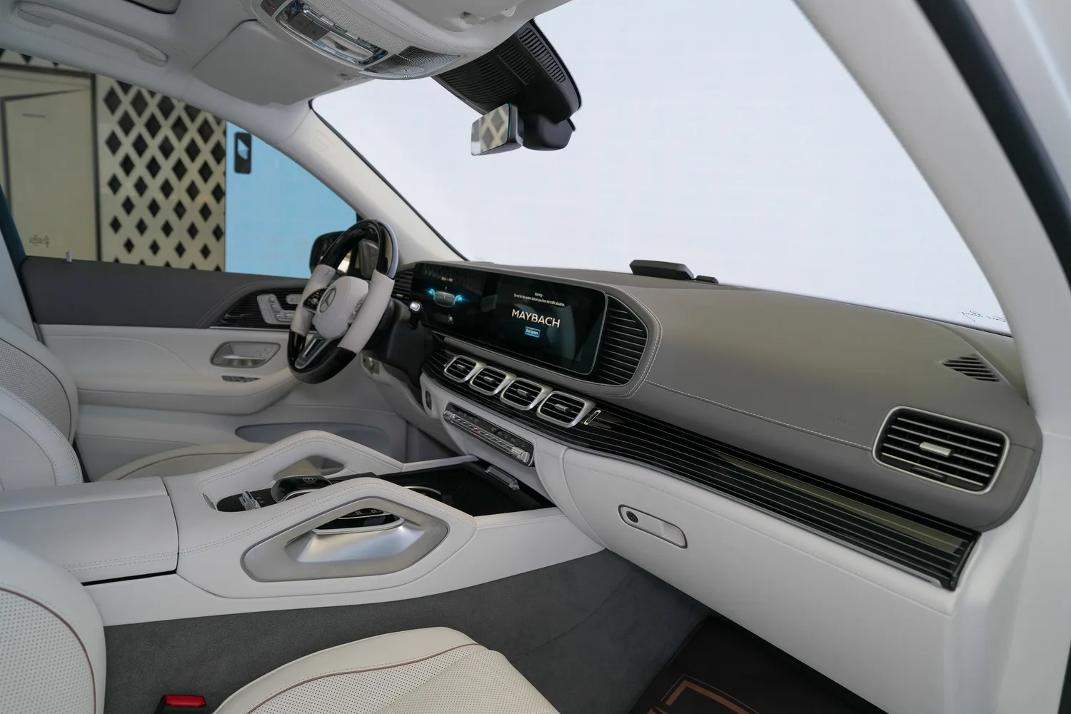 2023 Mercedes-Maybach GLS 600, 12/17