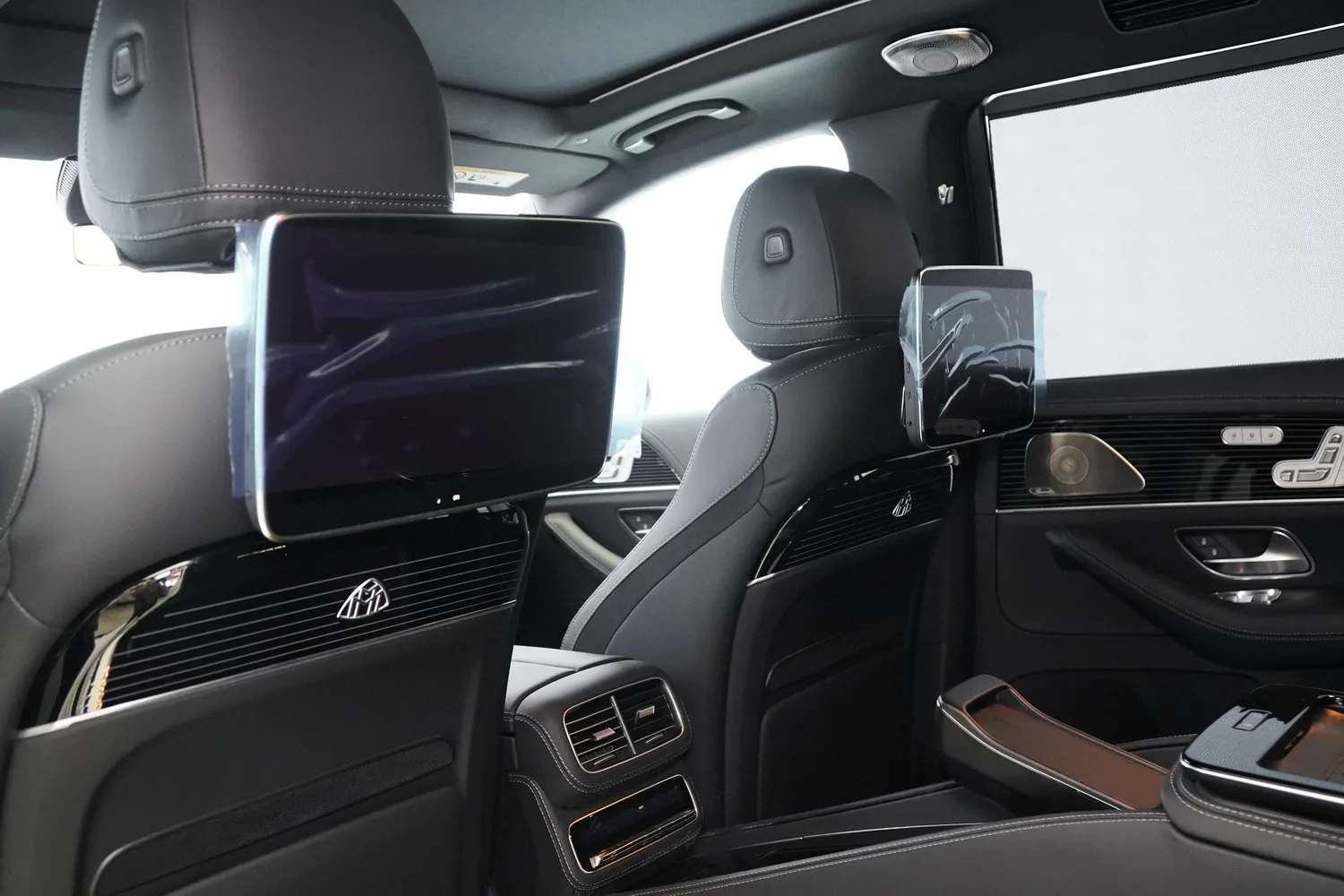 2023 Mercedes-Maybach GLS 600, 11/15