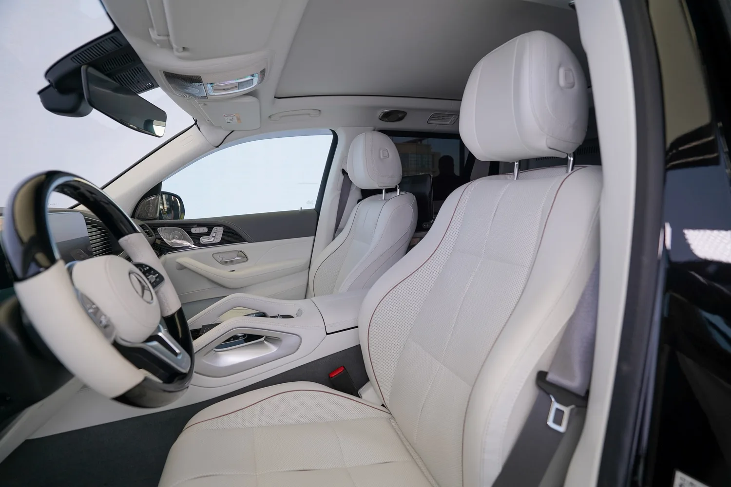 2023 Mercedes-Maybach GLS 600, 4/17