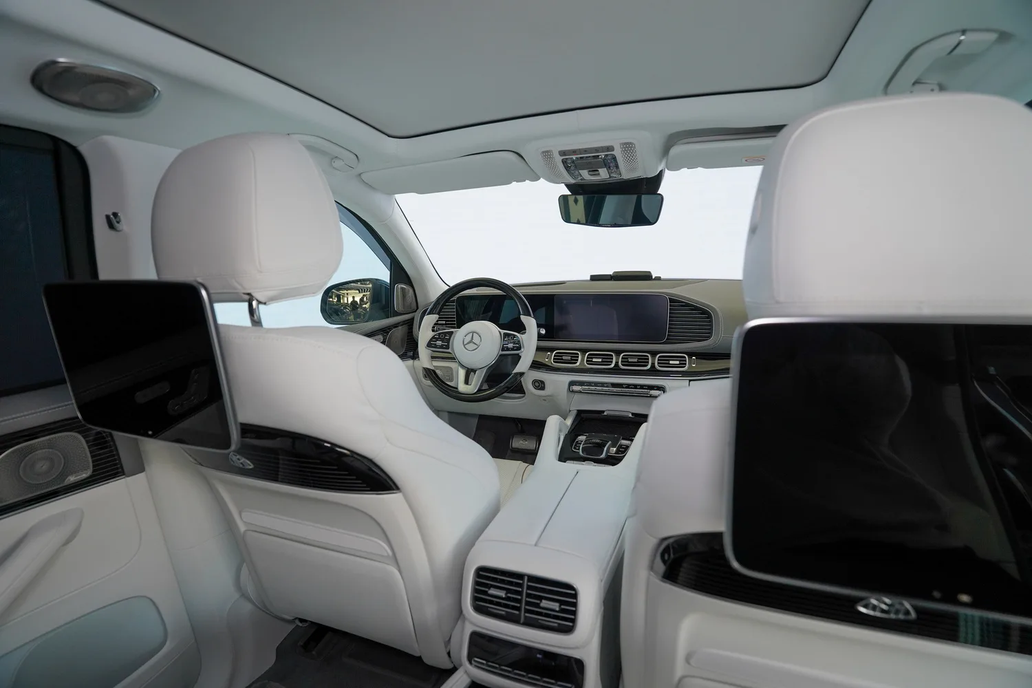 2023 Mercedes-Maybach GLS 600, 10/17