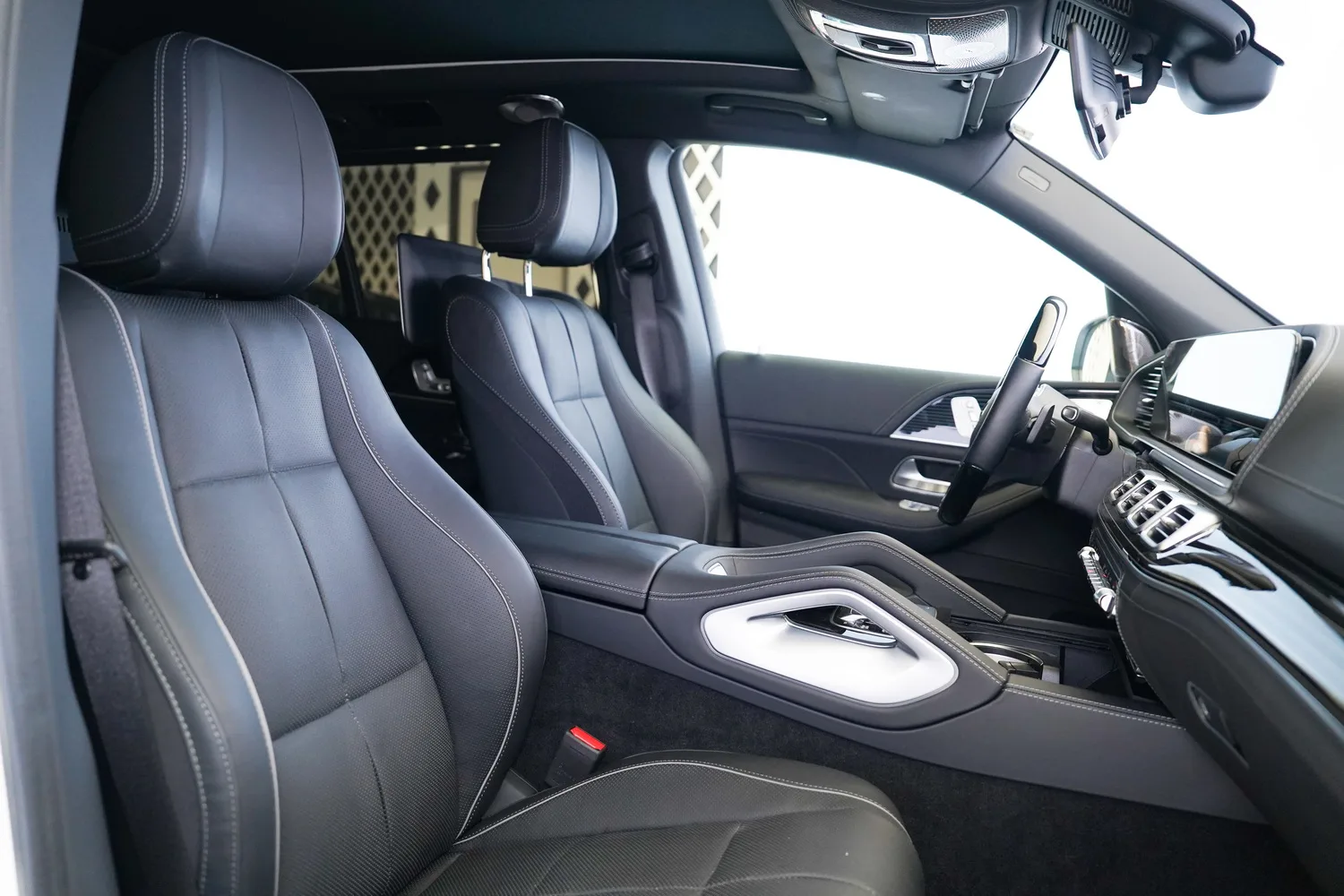 2023 Mercedes-Maybach GLS 600, 16/17
