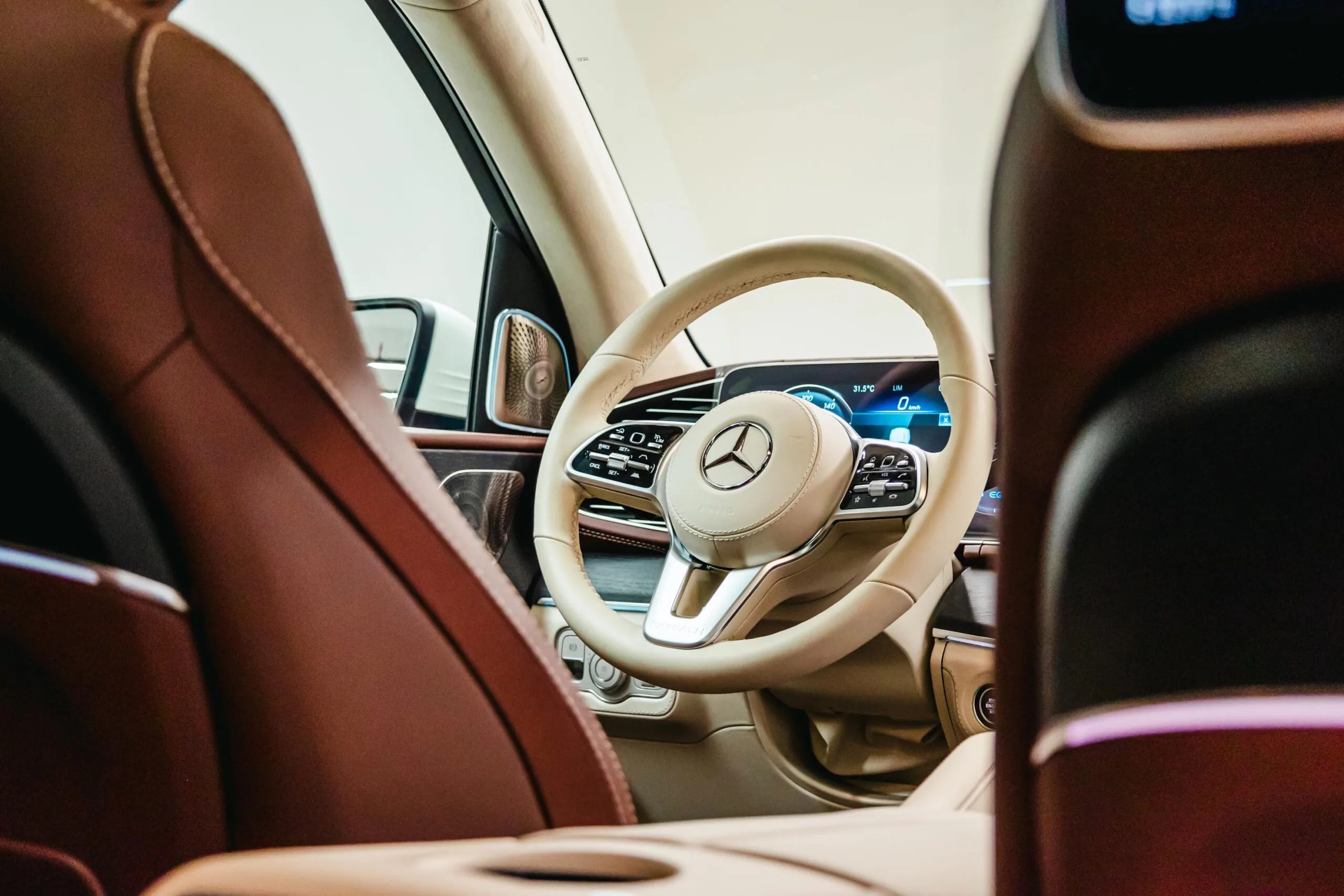 2023 Mercedes-Maybach GLS 600, 15/30
