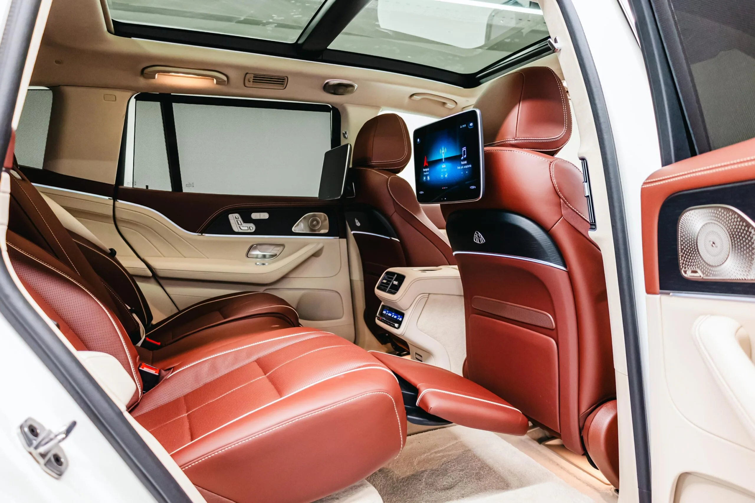 2023 Mercedes-Maybach GLS 600, 25/30