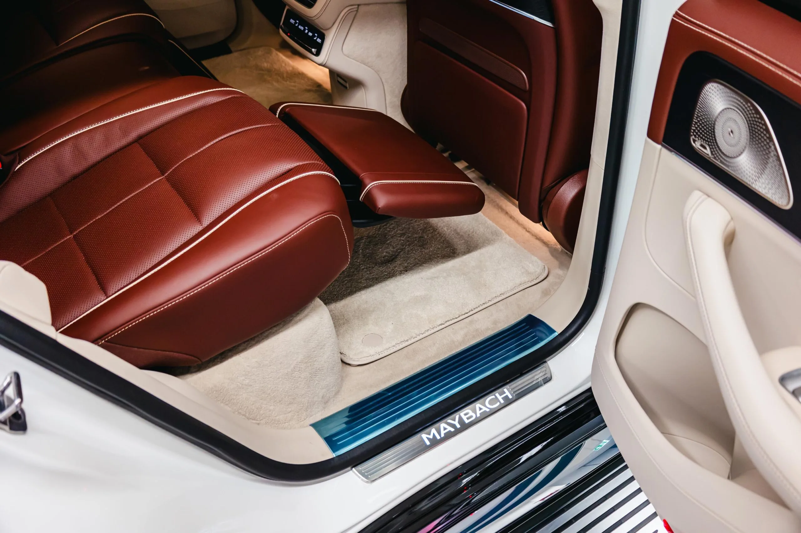 2023 Mercedes-Maybach GLS 600, 29/30