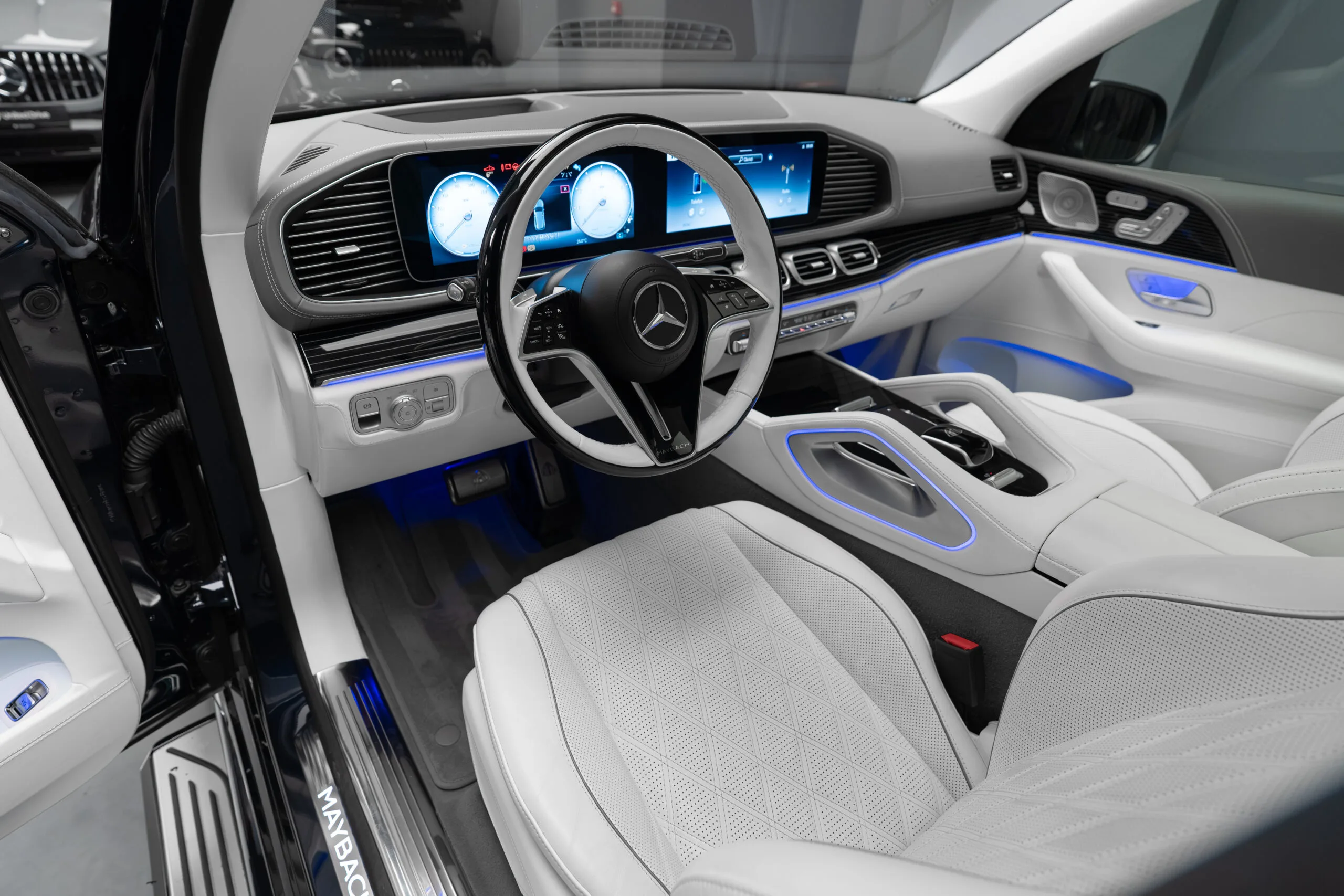 2023 Mercedes-Maybach GLS 600 4MATIC, 15/30