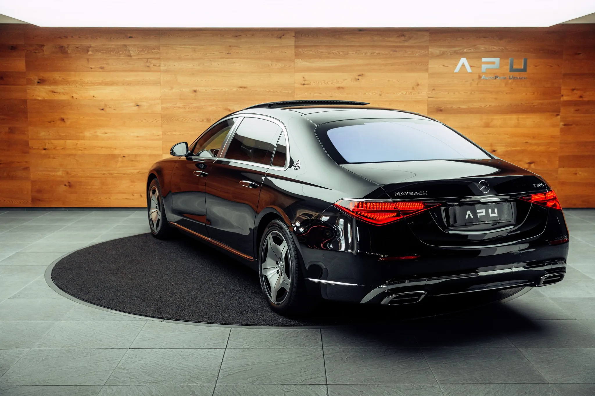 2023 Mercedes-Maybach S 580, 3/26