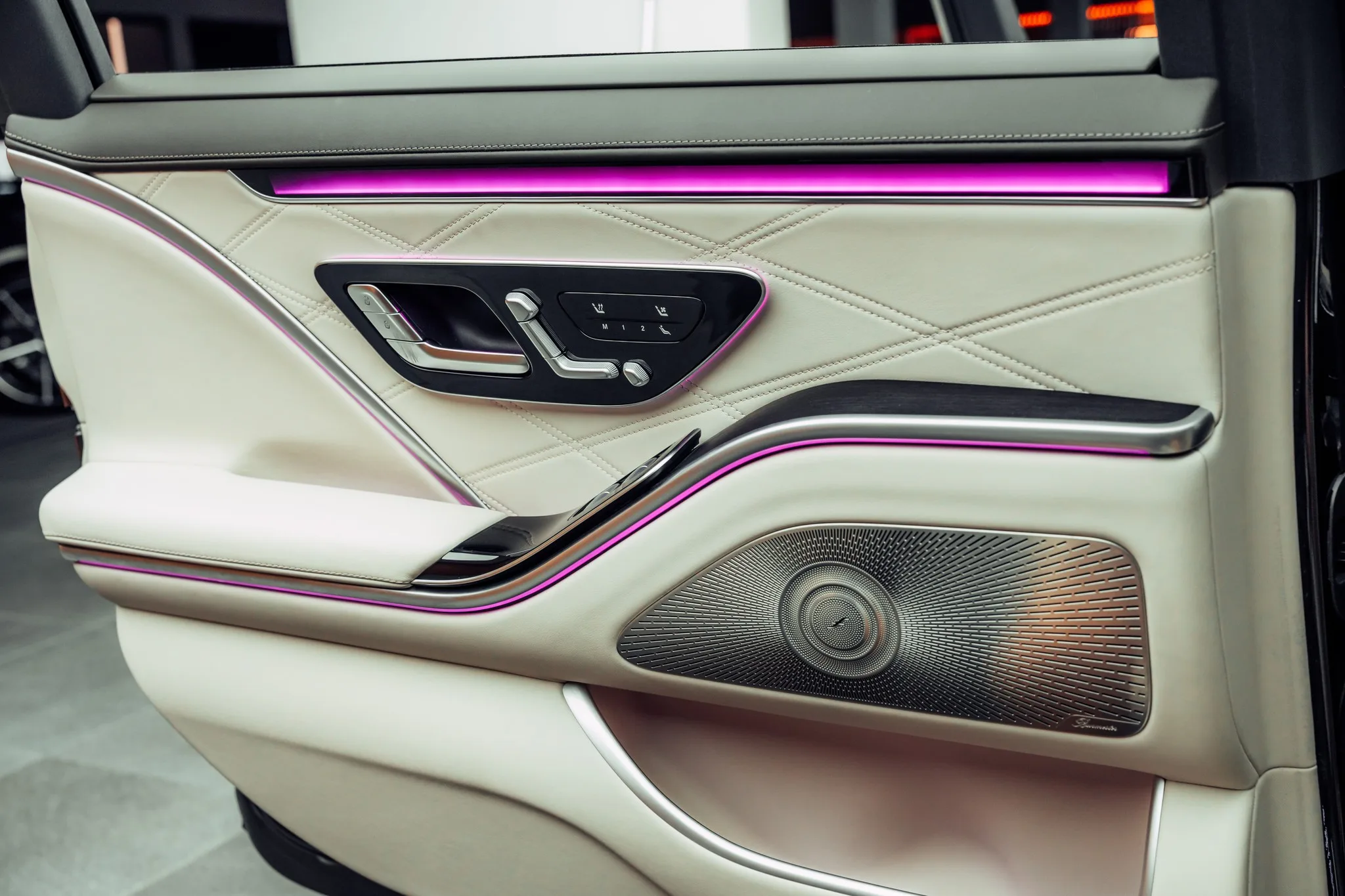 2023 Mercedes-Maybach S 580, 14/26