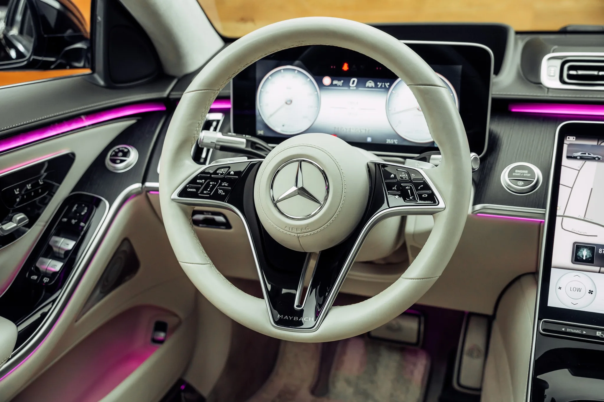 2023 Mercedes-Maybach S 580, 18/26