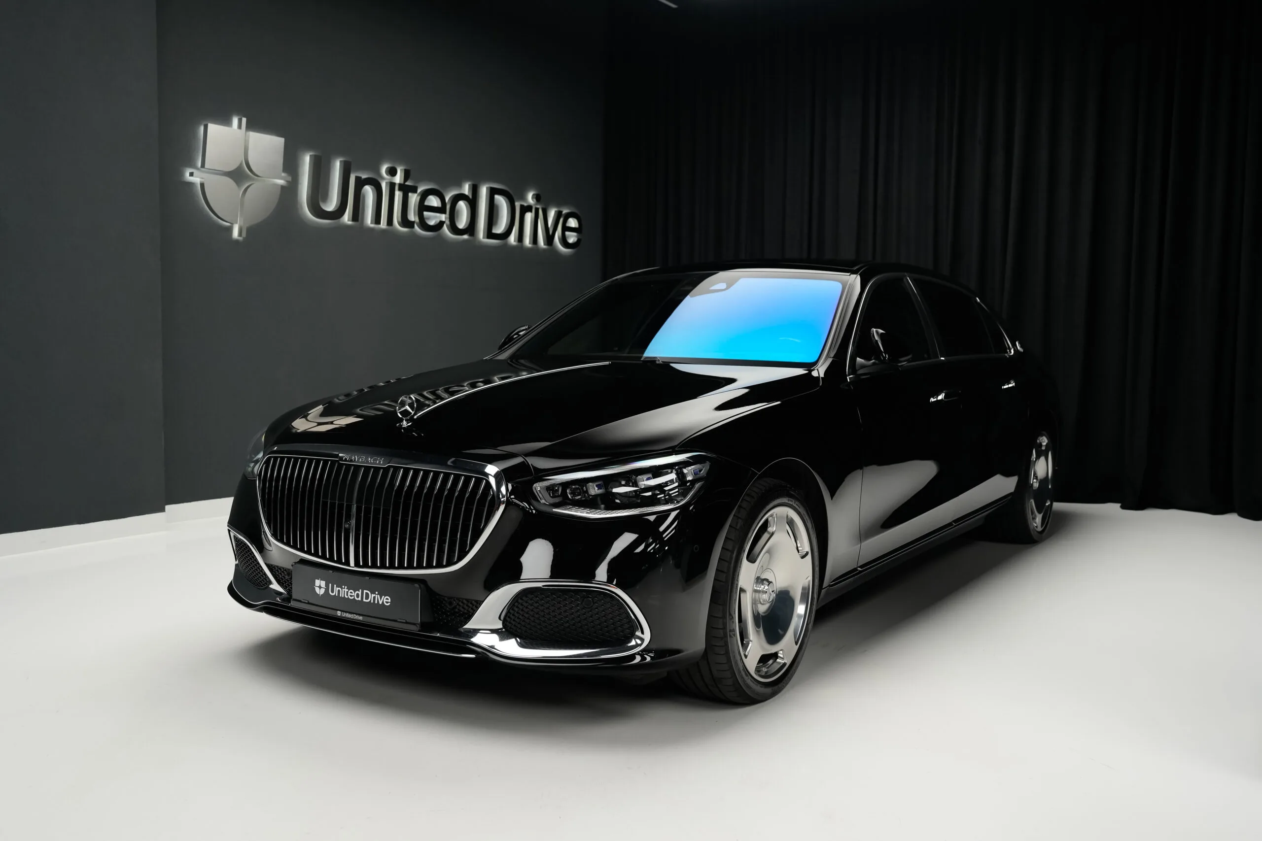 2023 Mercedes-Maybach S 580 4MATIC, 2/30