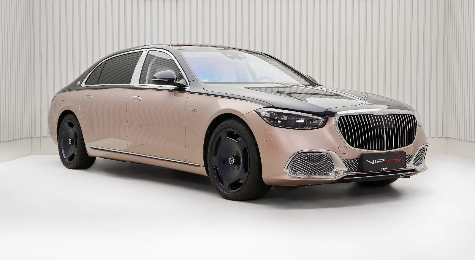 2023 Mercedes-Maybach S 680 Haute Voiture angeboten von einem Fachhändler in Dubai, Vereinigte Arabische Emirate, Hauptfoto