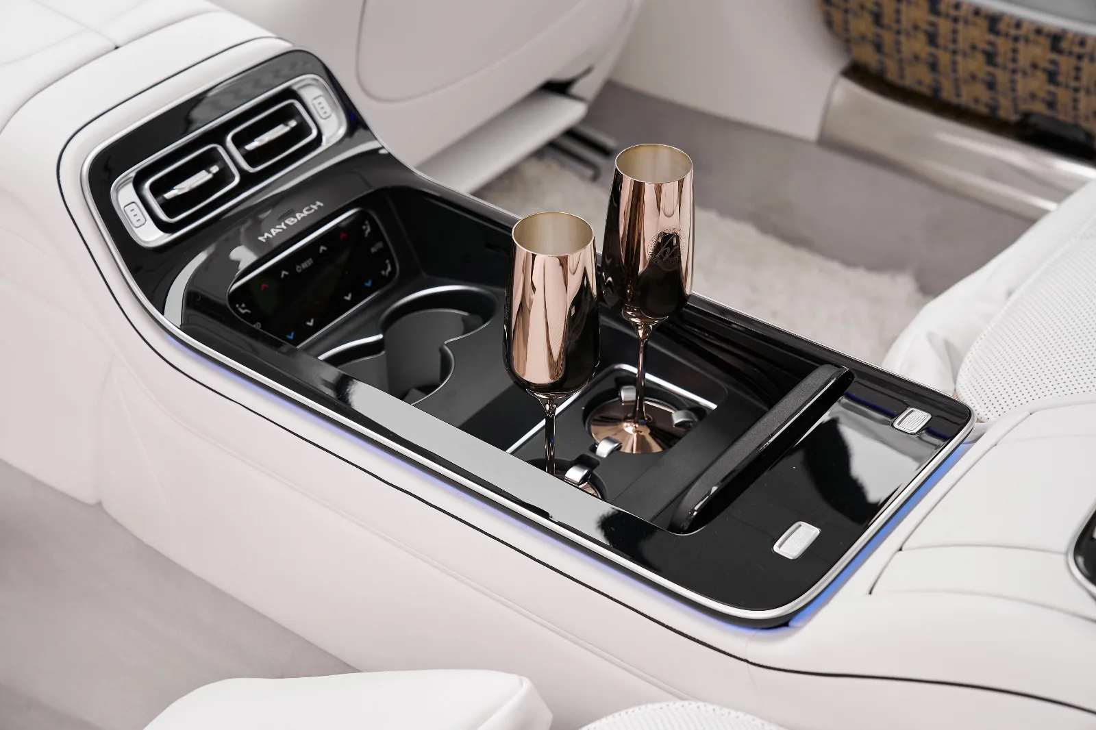 2023 Mercedes-Maybach S 680 Haute Voiture, 13/16