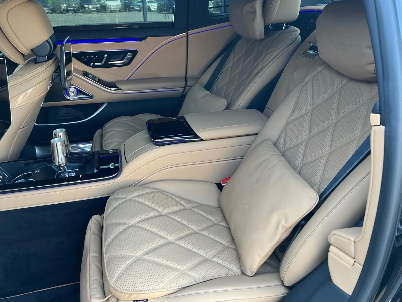 2023 Mercedes-Maybach S 680 angeboten von einem Fachhändler in Písek, Tschechien, Foto 11 von 16
