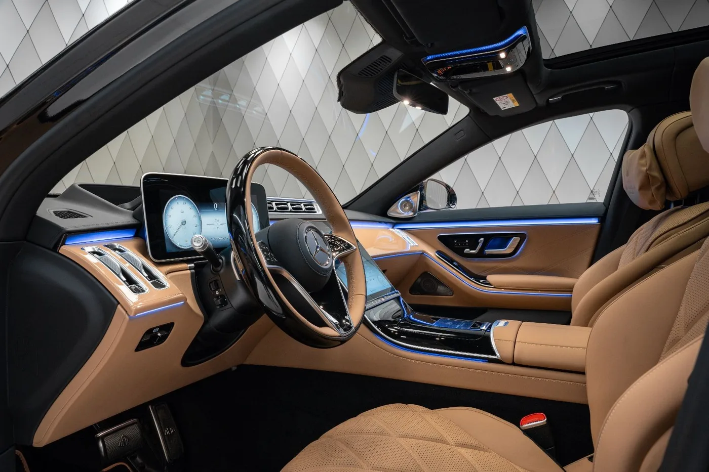 2023 Mercedes-Maybach S 680 proposée par un spécialiste de la supercar à Schenefeld, Allemagne, photo 13 sur 20