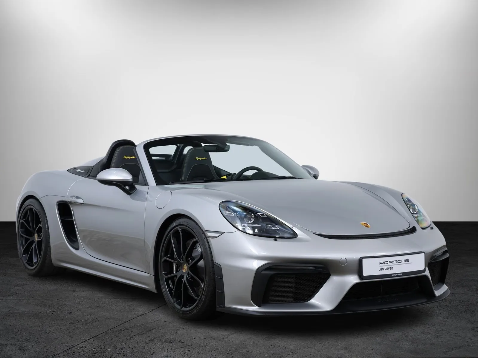 2023 Porsche 718 Boxster Spyder, 3/27