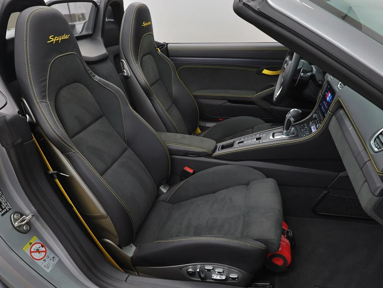 2023 Porsche 718 Boxster Spyder, 21/27