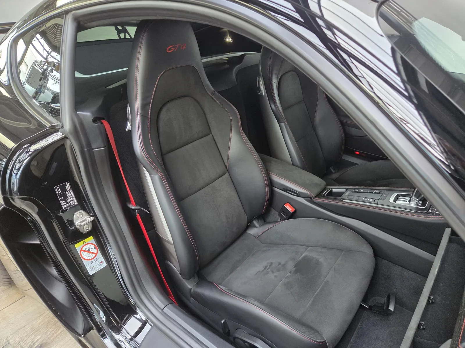 2023 Porsche 718 Cayman GT4, 20/25