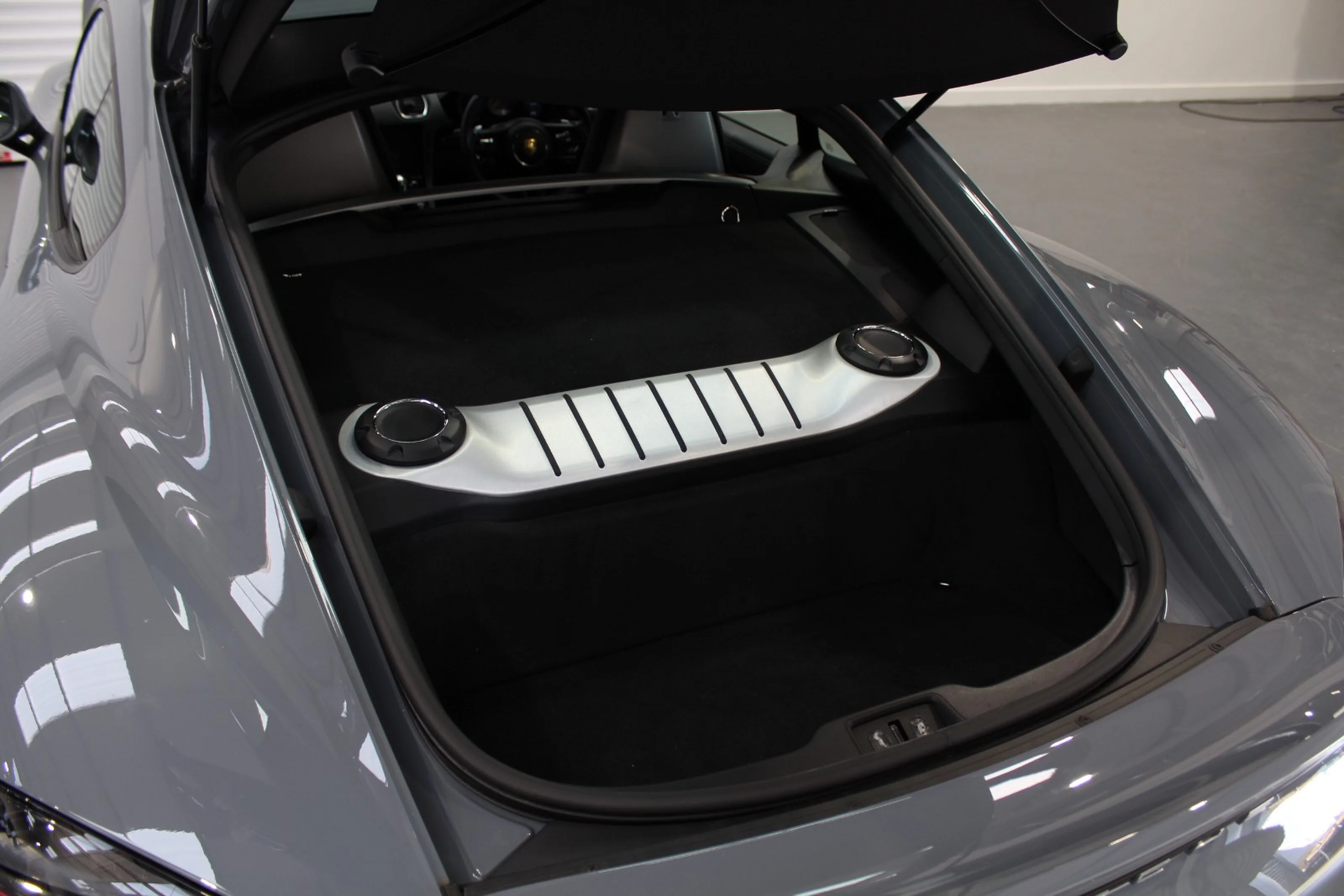 2023 Porsche 718 Cayman GT4, 15/26