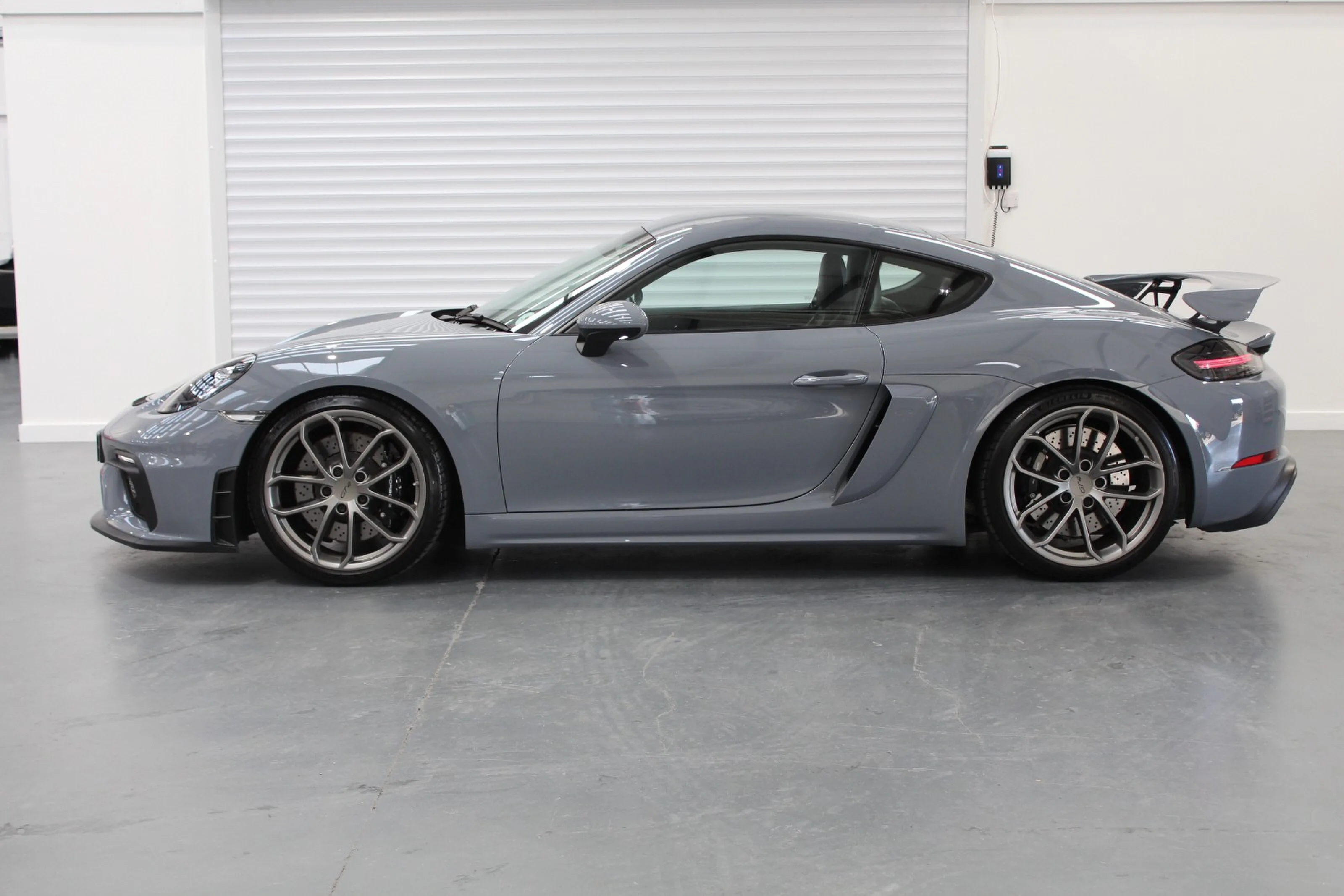 2023 Porsche 718 Cayman GT4, 25/26