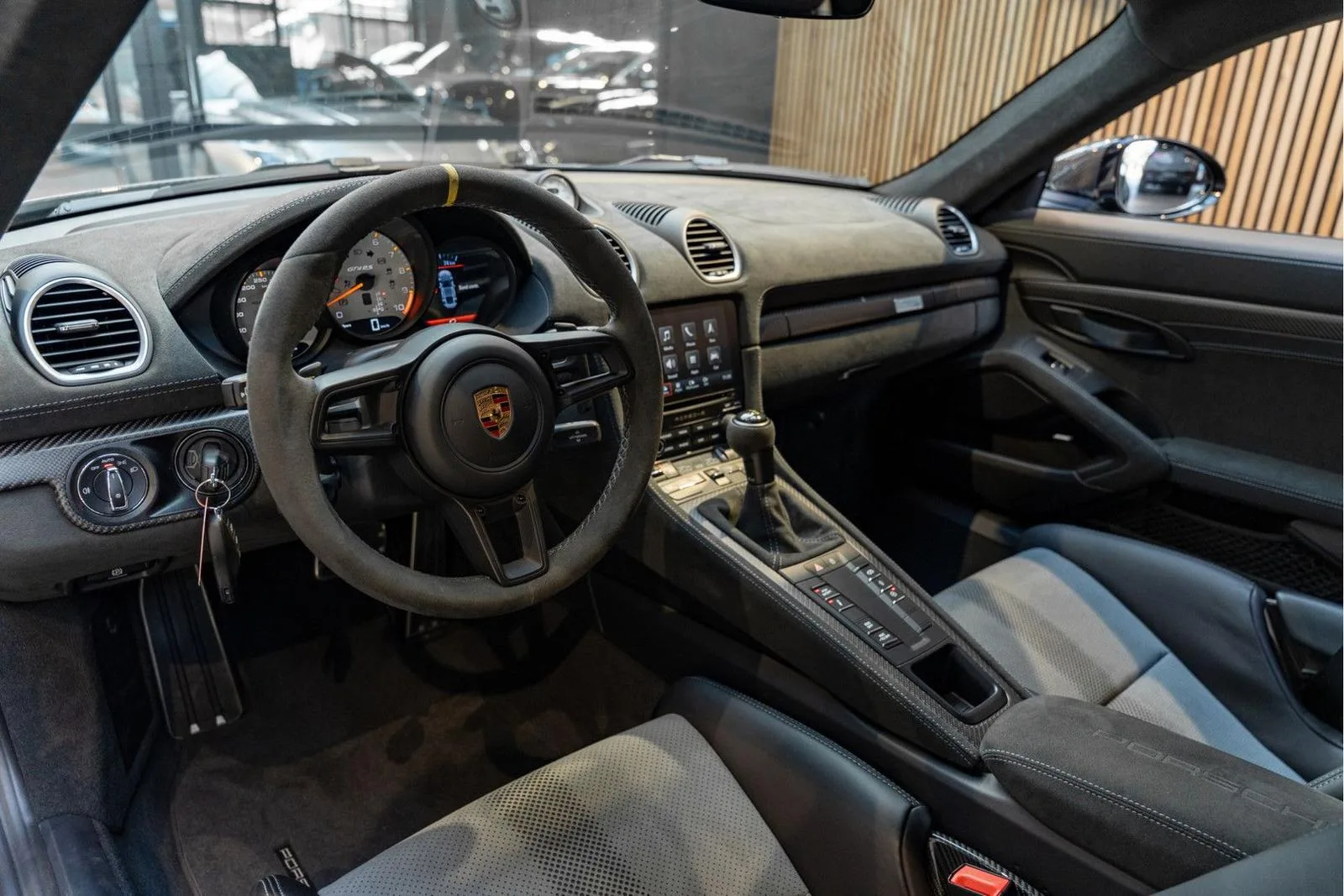 2023 Porsche 718 Cayman GT4 RS Weissach, 6/30