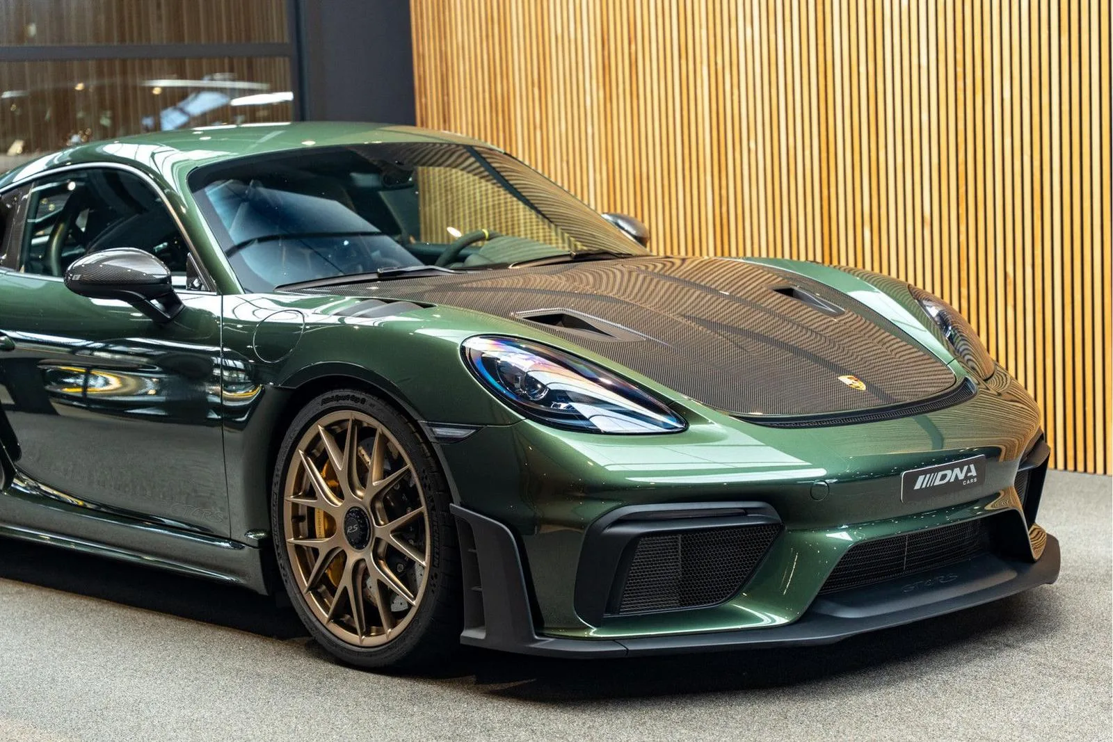 2023 Porsche 718 Cayman GT4 RS Weissach, 10/30