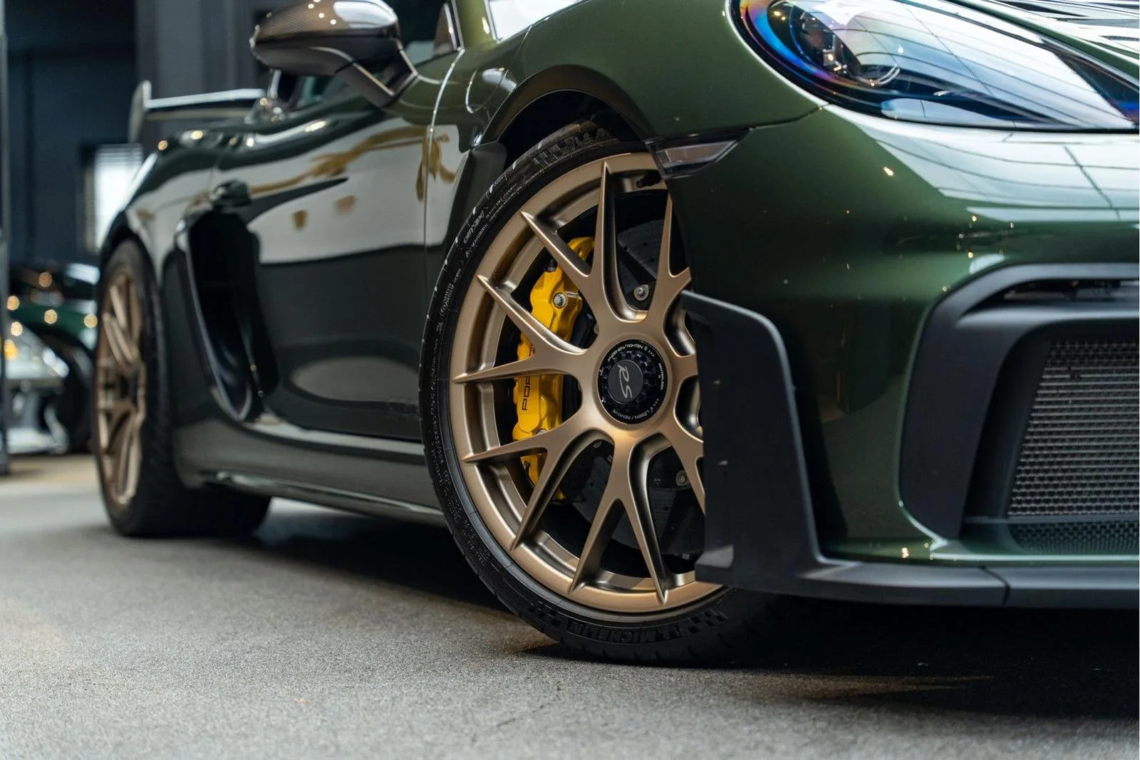 2023 Porsche 718 Cayman GT4 RS Weissach, 12/30